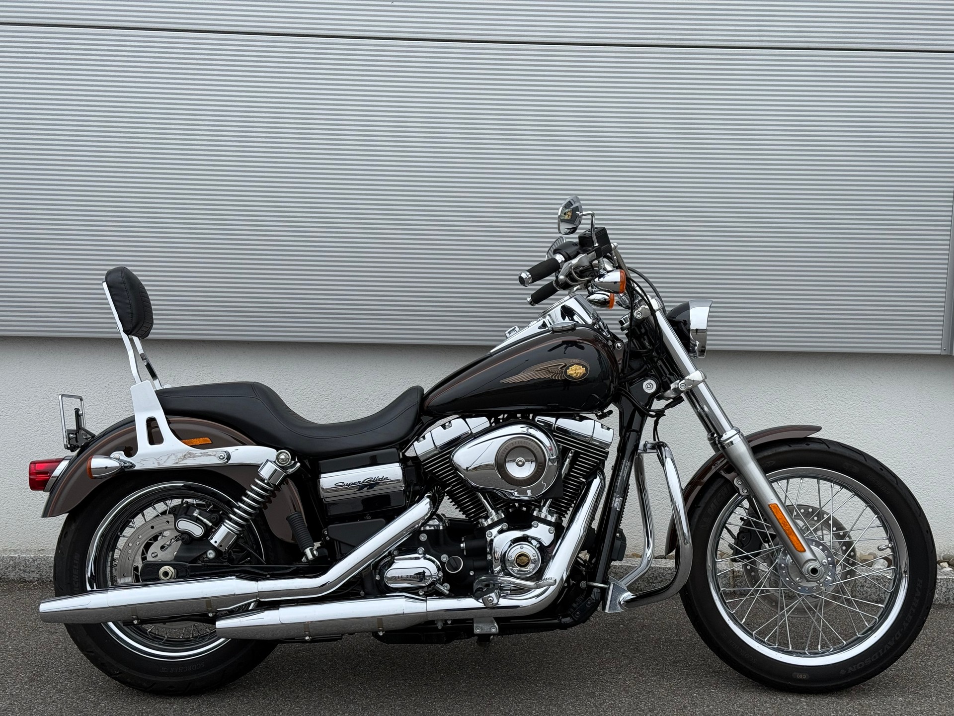 HARLEY-DAVIDSON FXDCI Dyna Super Glide Custom ABS Anniversary