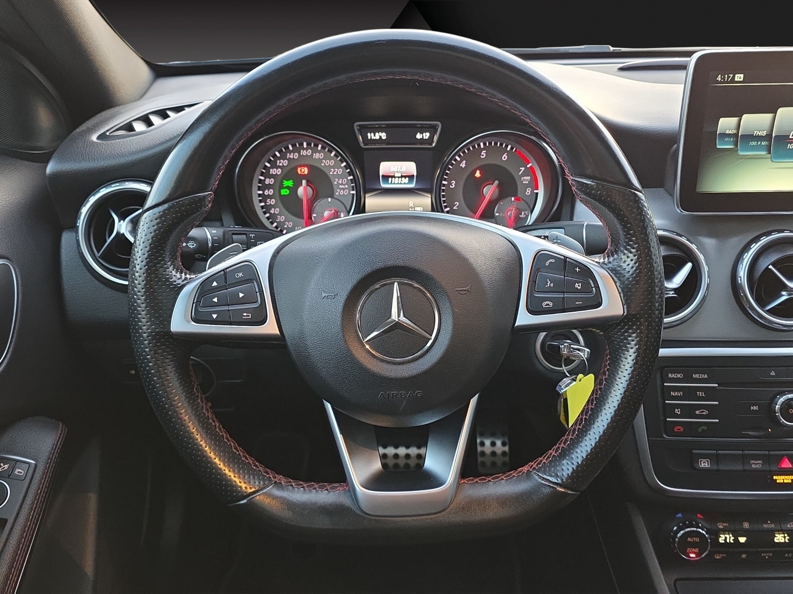MERCEDES-BENZ GLA 250 AMG Line 4Matic 7G-DCT-image-8