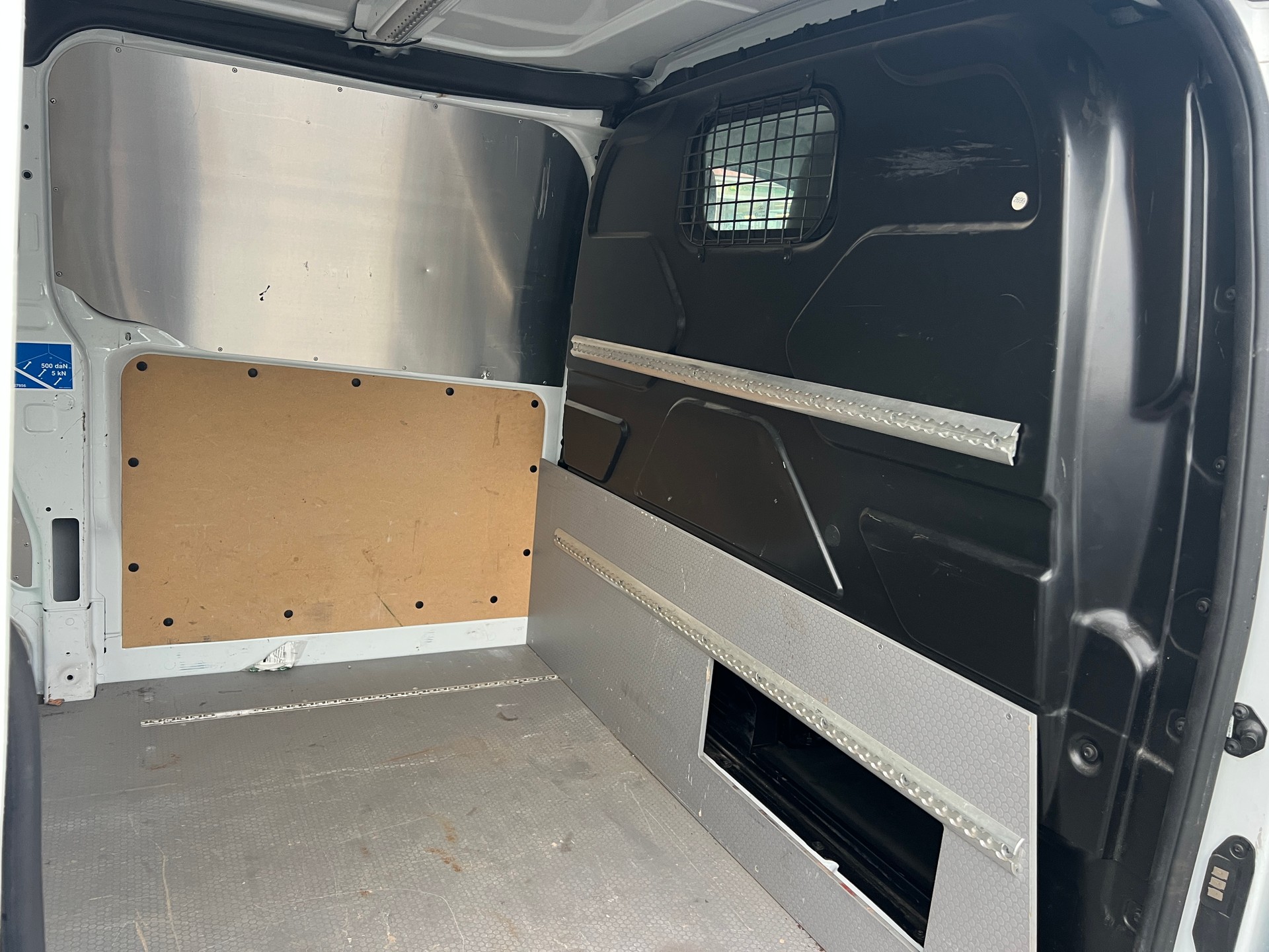 FORD Transit Custom Van 320 L1H1 Trend-image-9