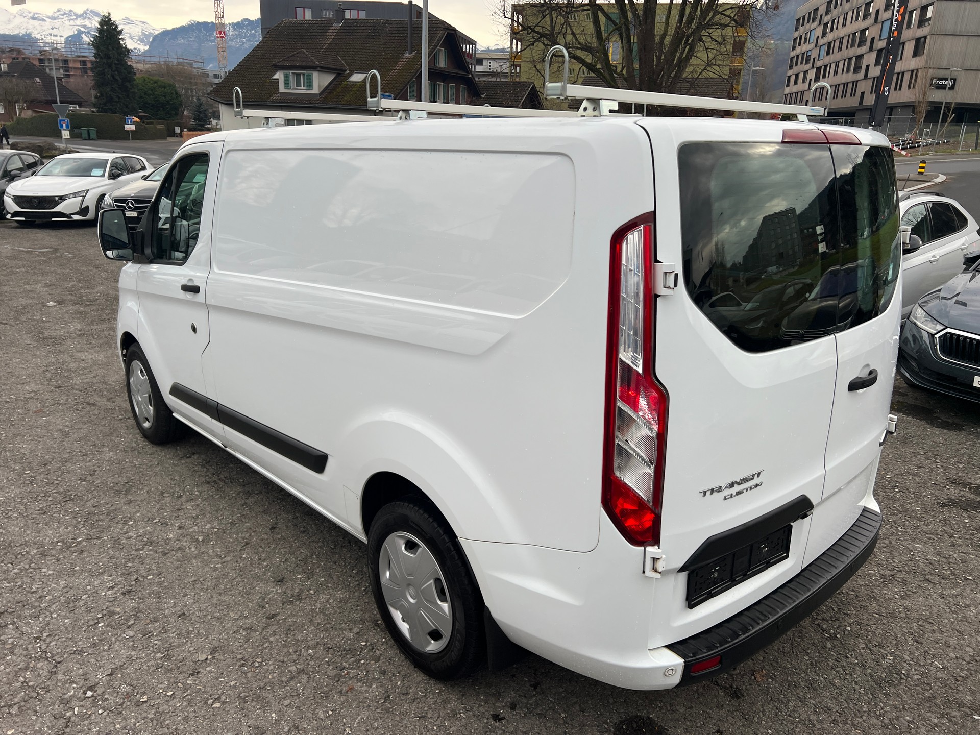 FORD Transit Custom Van 320 L1H1 Trend-image-2