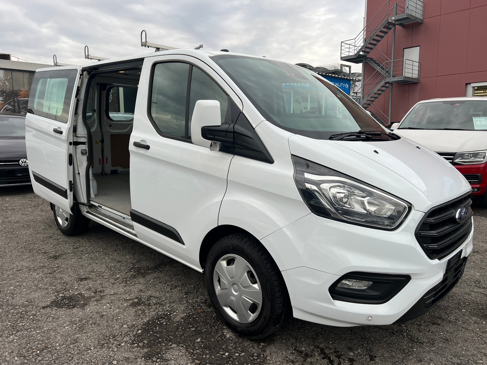 FORD Transit Custom Van 320 L1H1 Trend-image-6