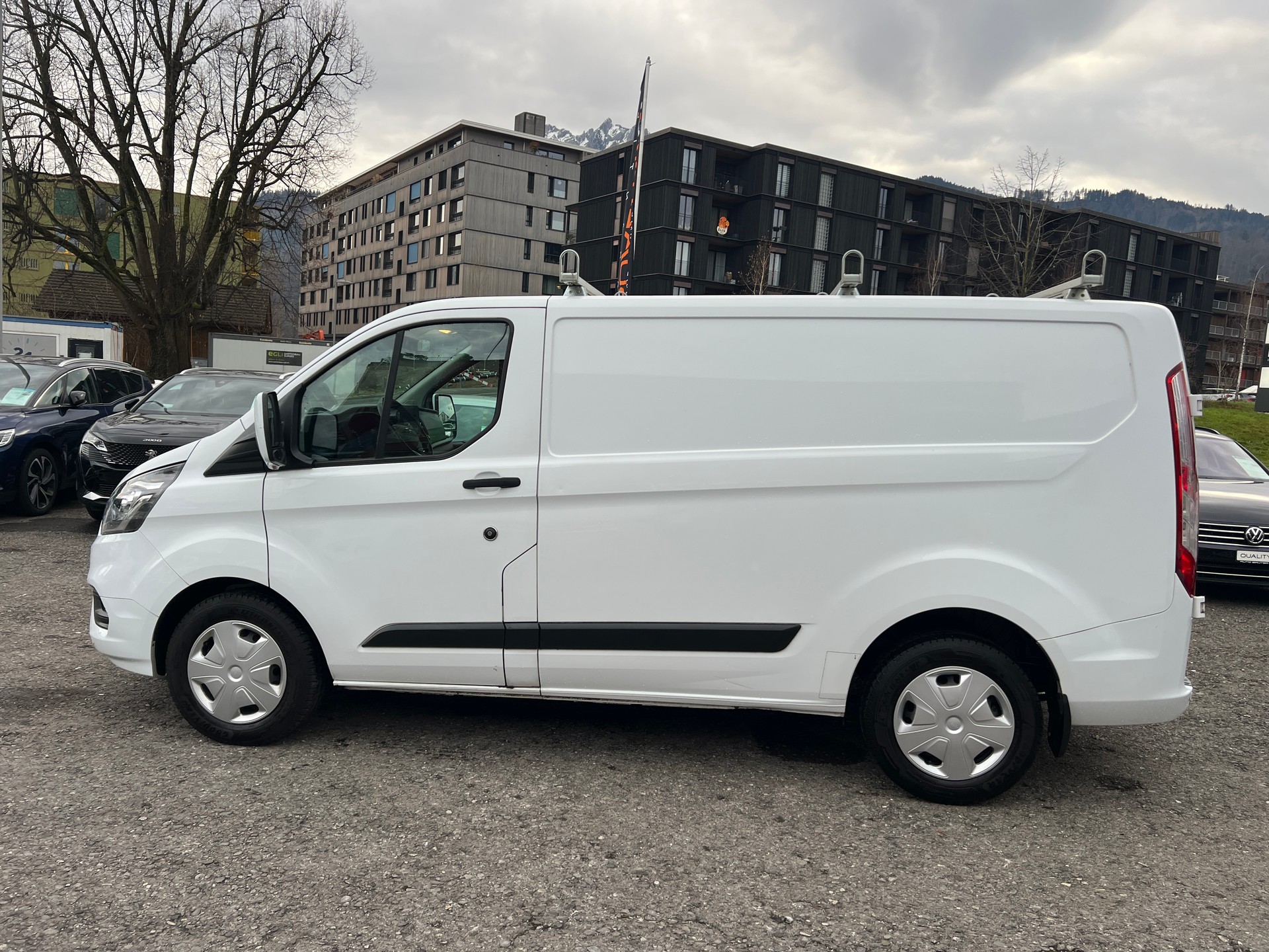 FORD Transit Custom Van 320 L1H1 Trend-image-1