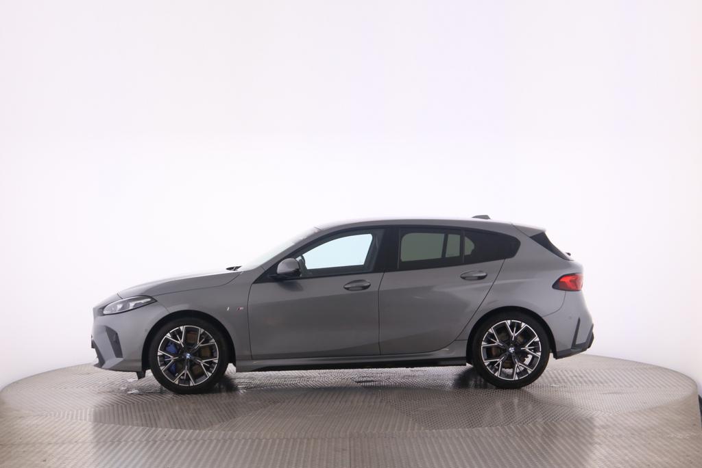 BMW 120i-image-3