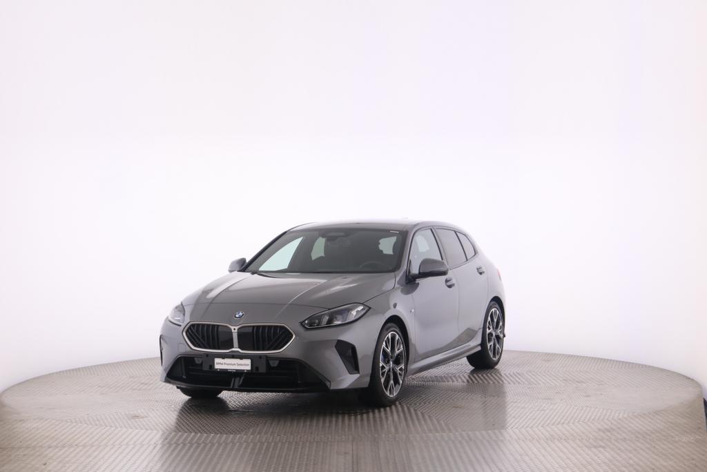 BMW 120i-image-0