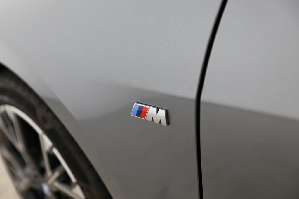 BMW 120i-image-15
