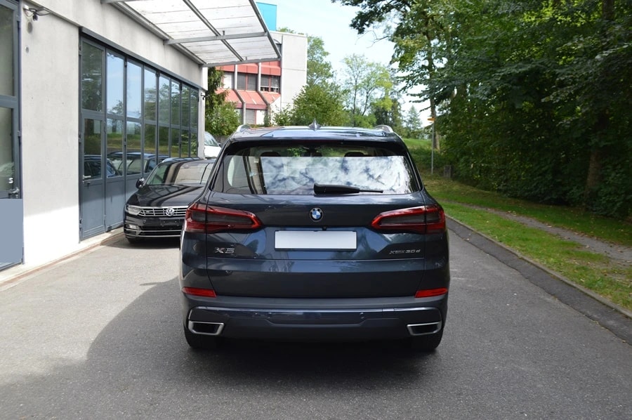 BMW X5 xDrive 30d Steptronic-image-13
