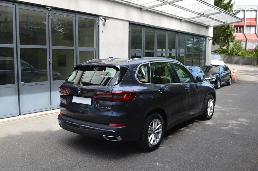 BMW X5 xDrive 30d Steptronic-image-15