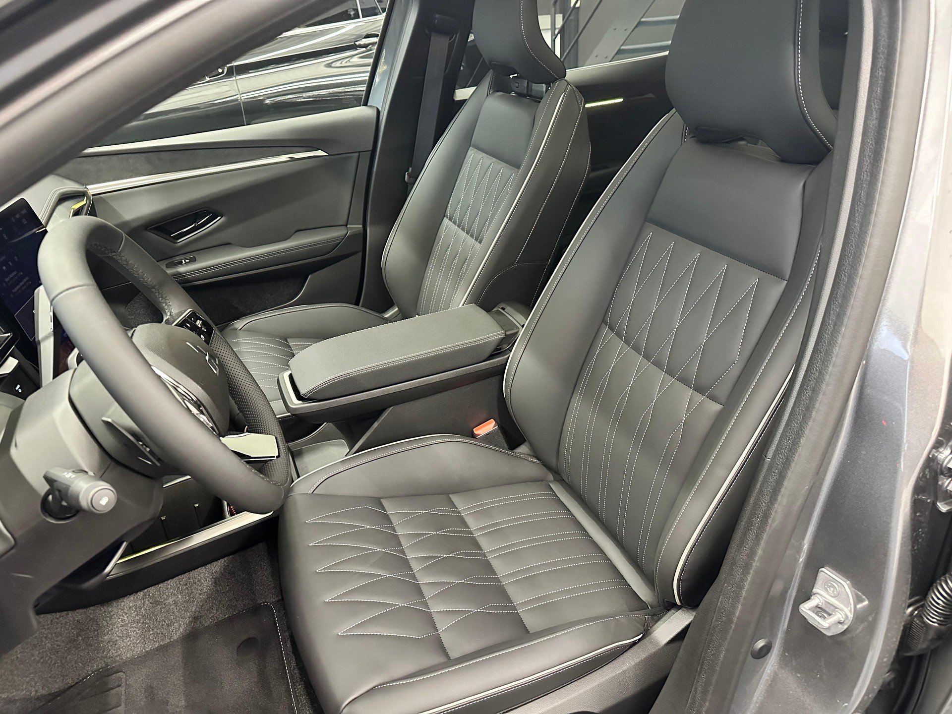 MITSUBISHI Eclipse Cross Instyle-image-10