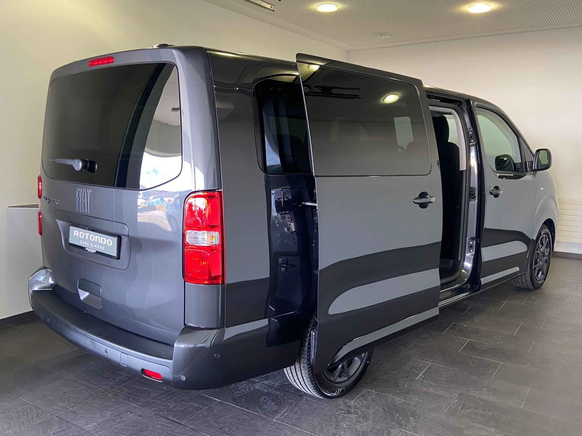 FIAT Ulysse XL 2.2 JTD Business L3 8-Plätze-showroom-element-3