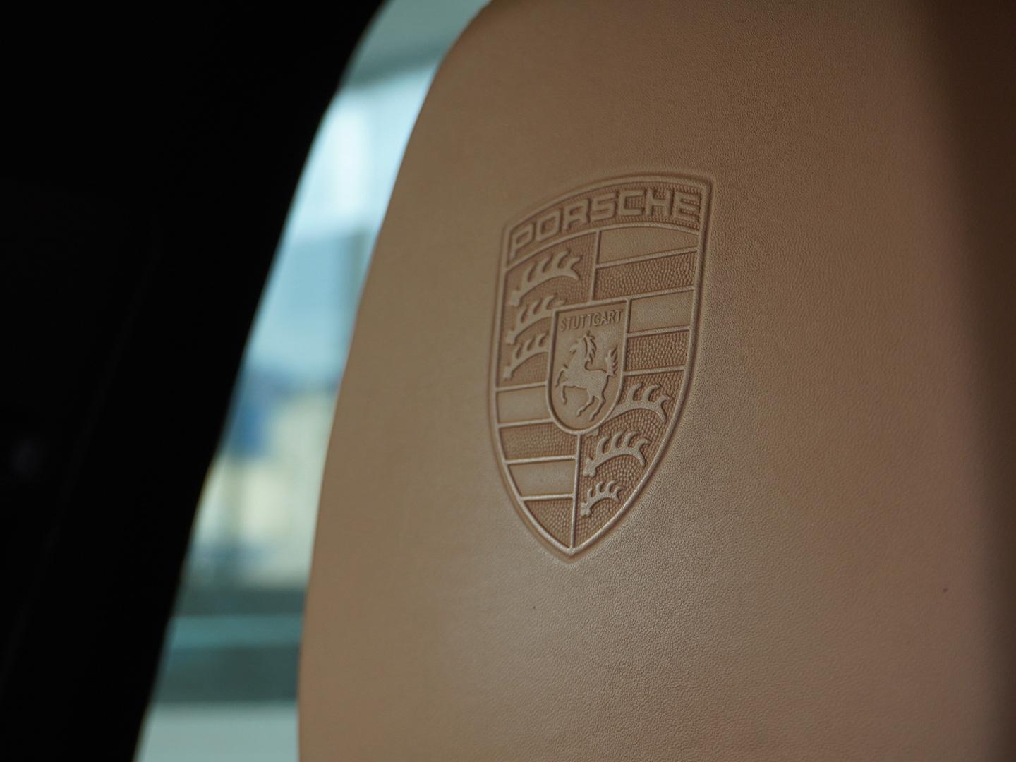 PORSCHE Cayenne S-image-9