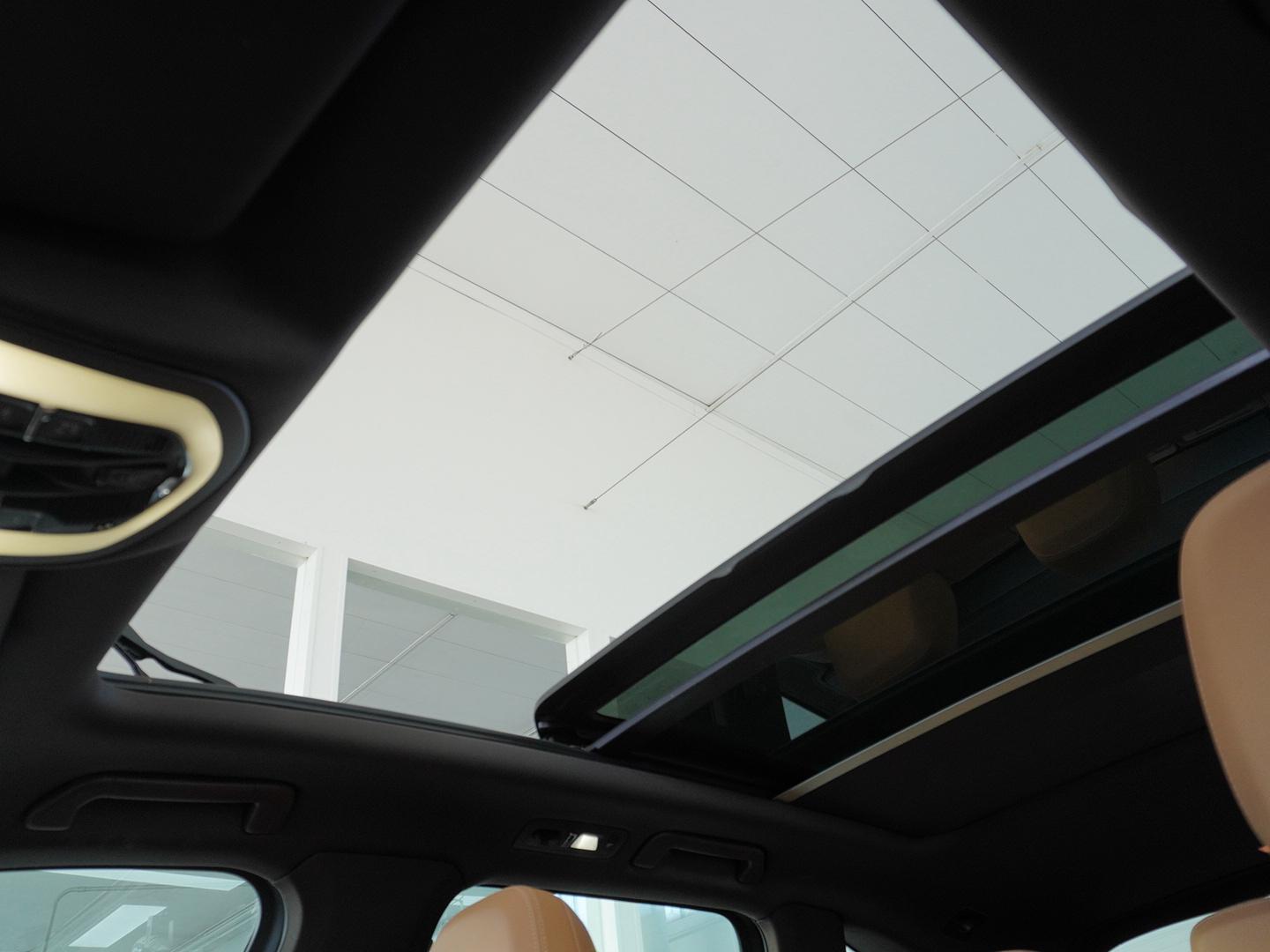 PORSCHE Cayenne S-image-7