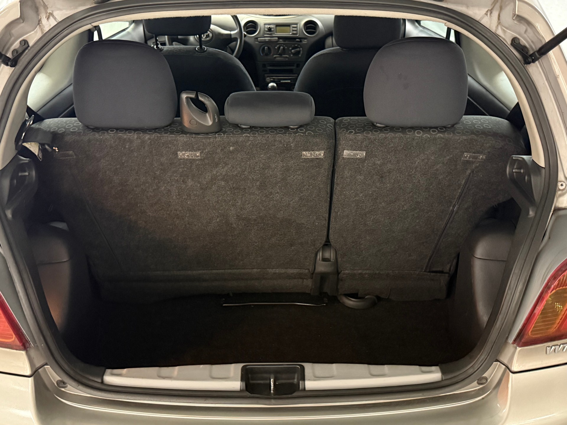 TOYOTA Yaris 1.0 Linea Terra-image-10