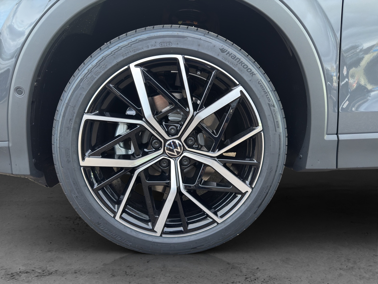 VW Tiguan 2.0 TSI DSG United 4Motion-image-12