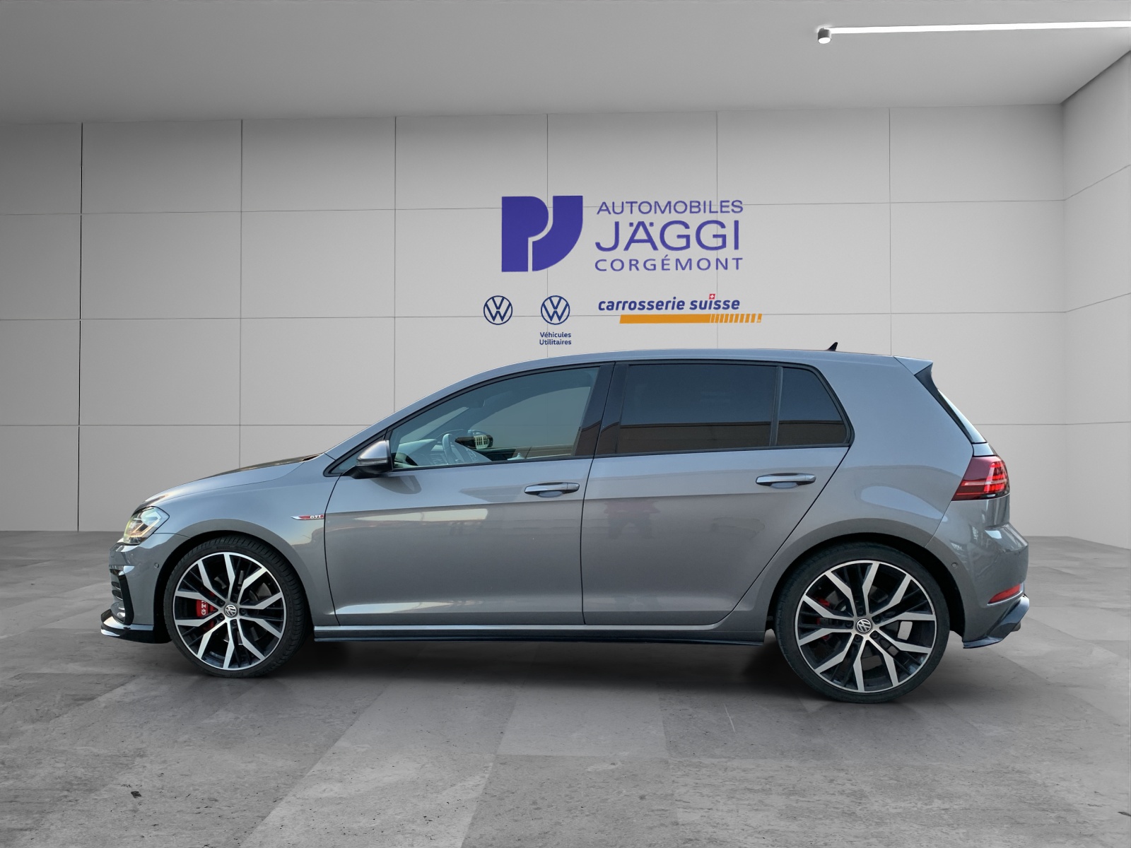 VW Golf 2.0 TSI GTI Perform.-image-4