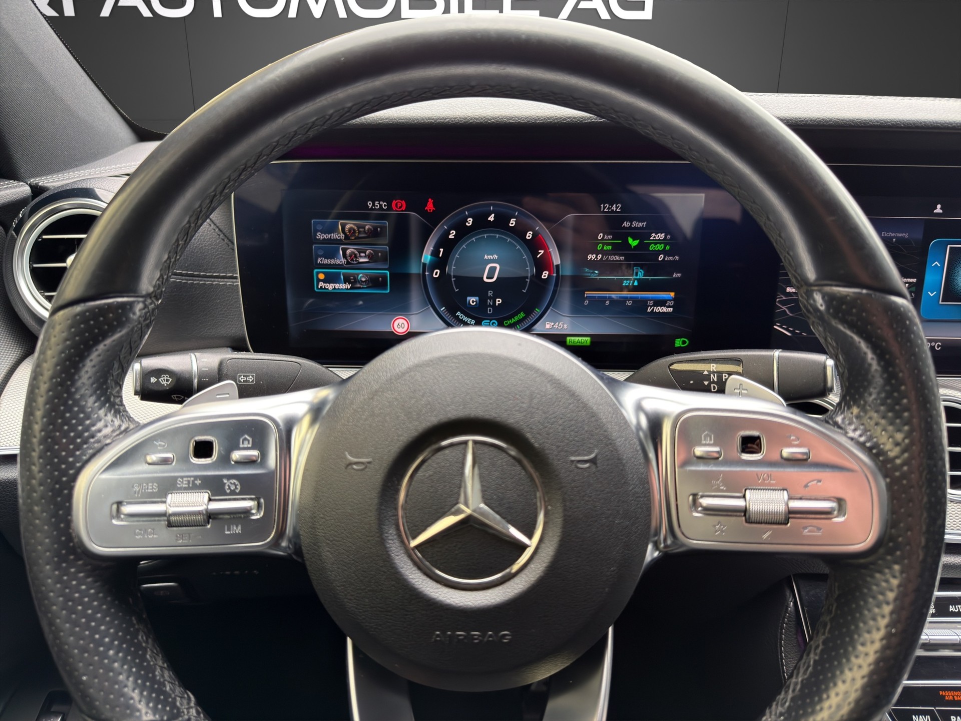 MERCEDES-BENZ E 350 AMG Line 9G-Tronic-image-15
