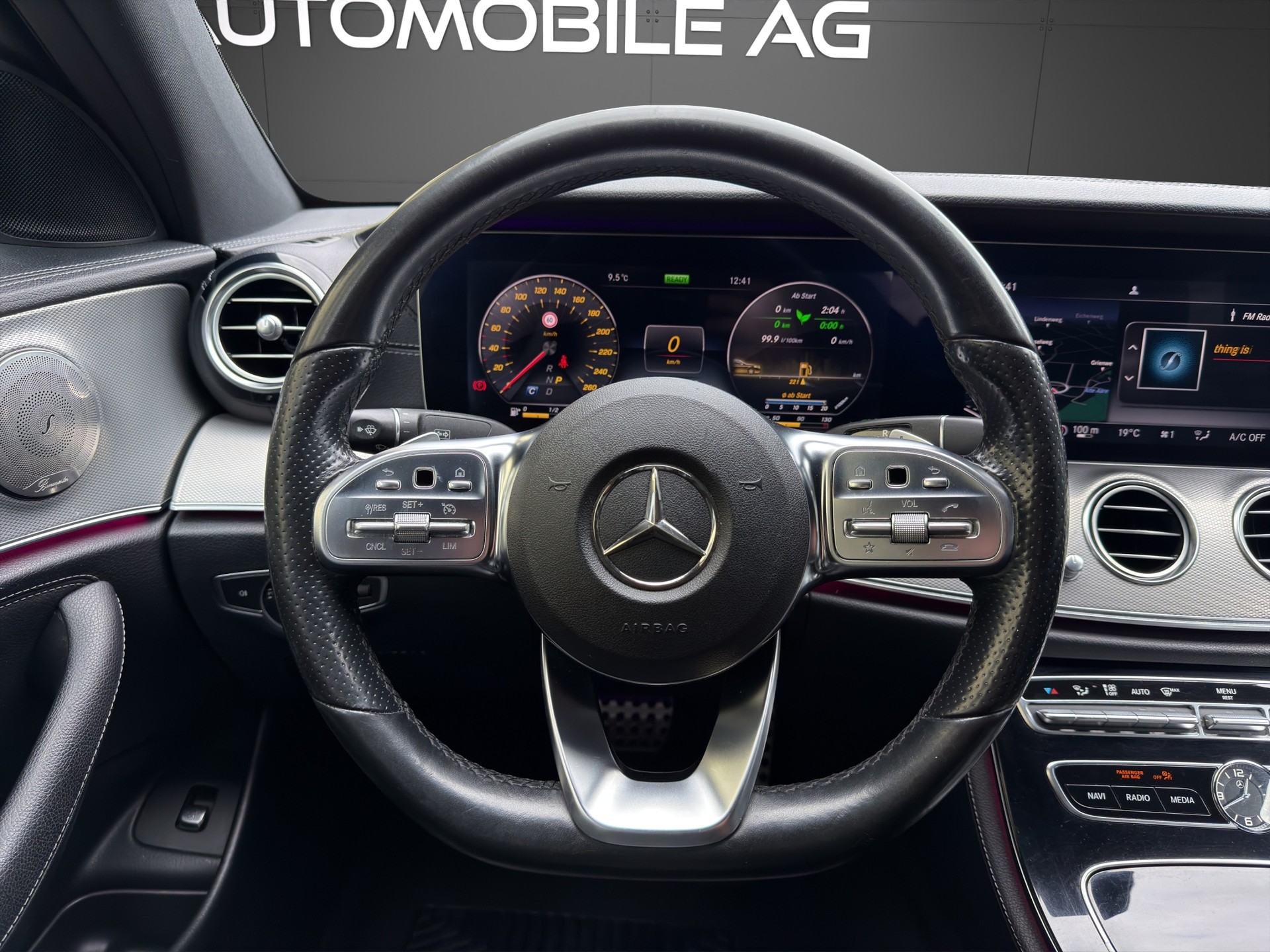 MERCEDES-BENZ E 350 AMG Line 9G-Tronic-image-14