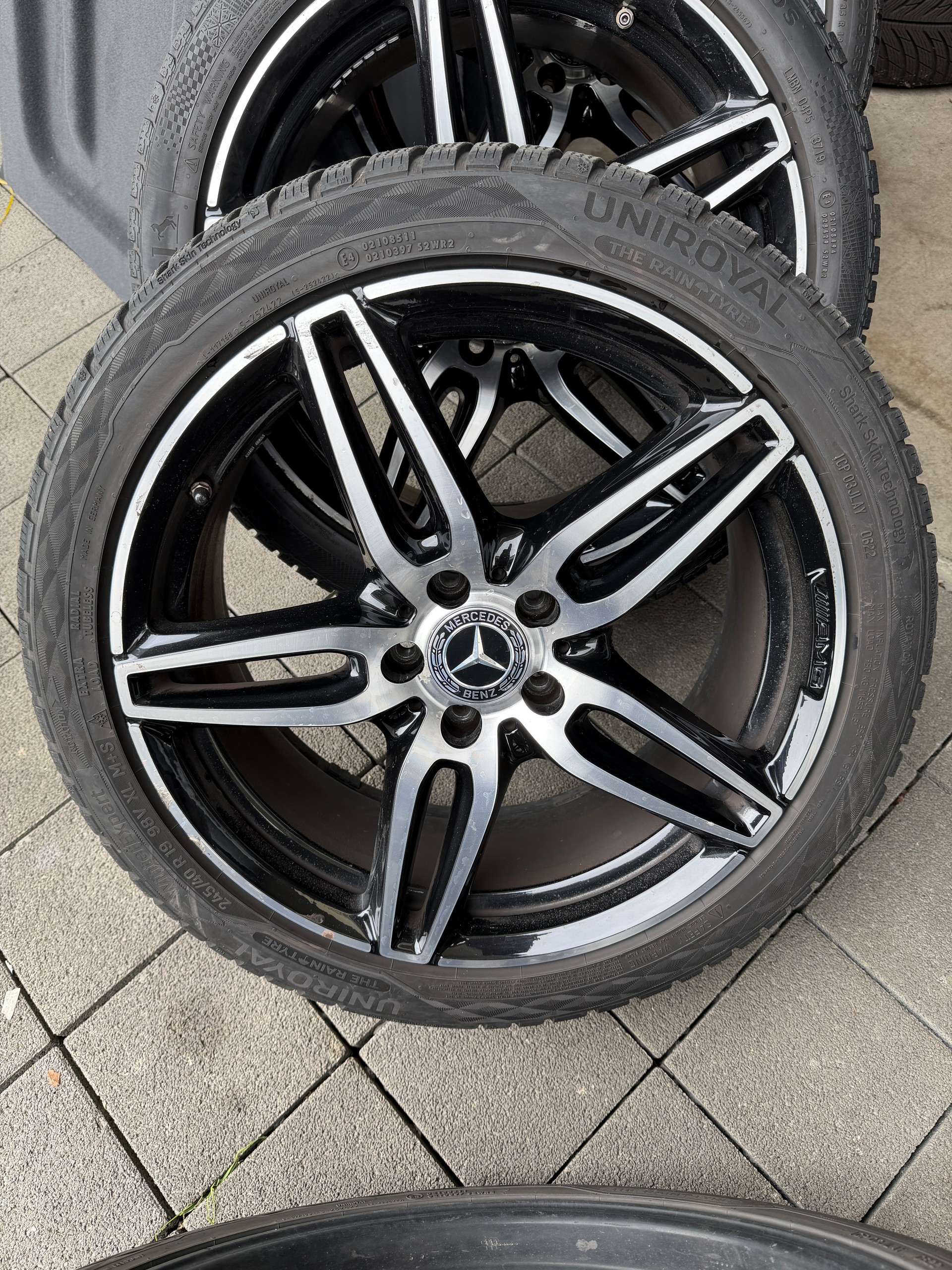 MERCEDES-BENZ E 350 AMG Line 9G-Tronic-image-24