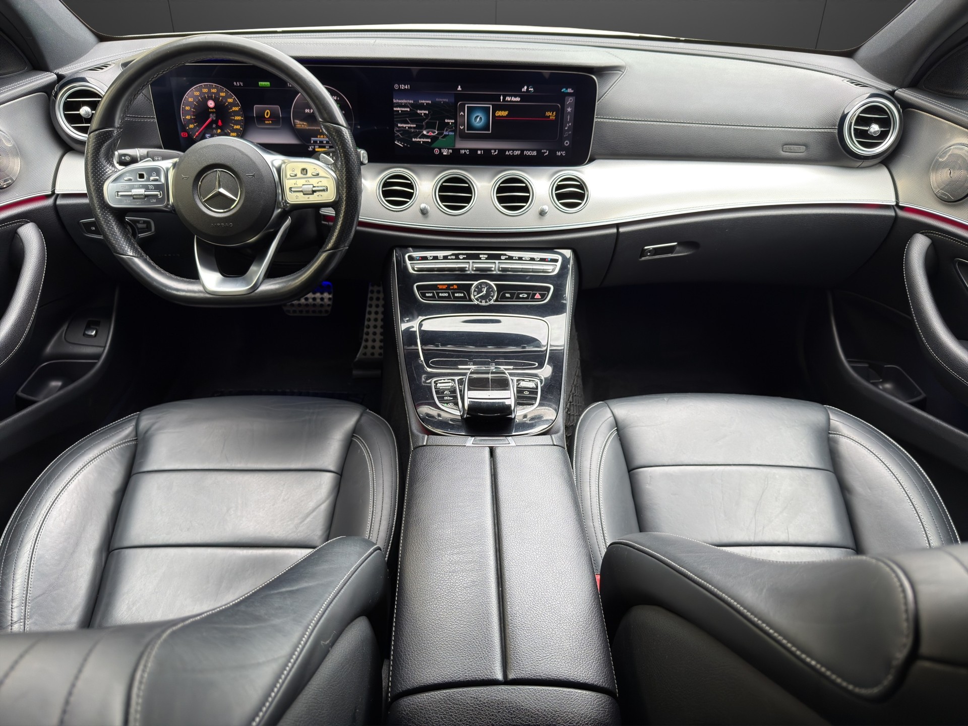 MERCEDES-BENZ E 350 AMG Line 9G-Tronic-image-10