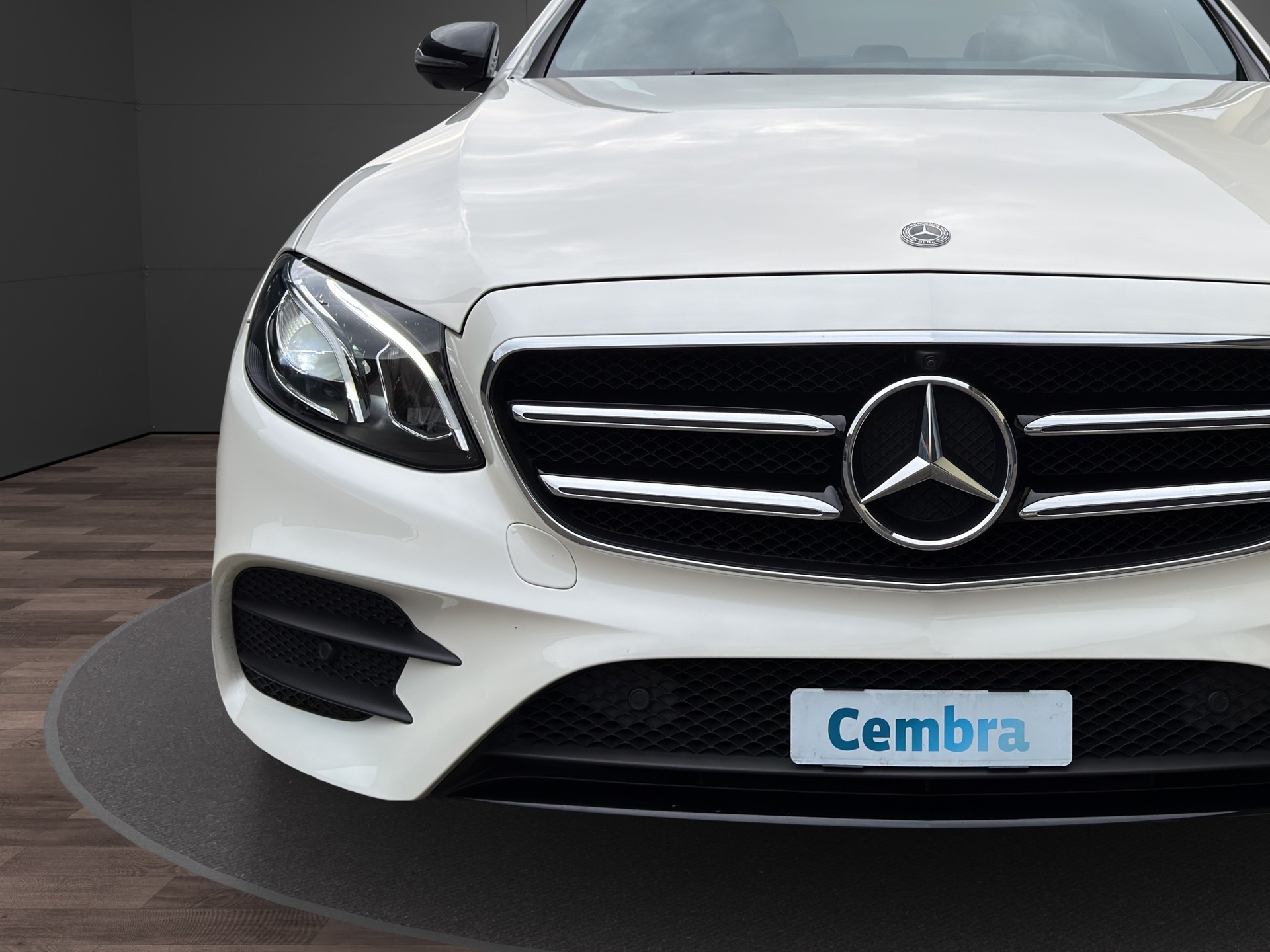 MERCEDES-BENZ E 350 AMG Line 9G-Tronic-image-8