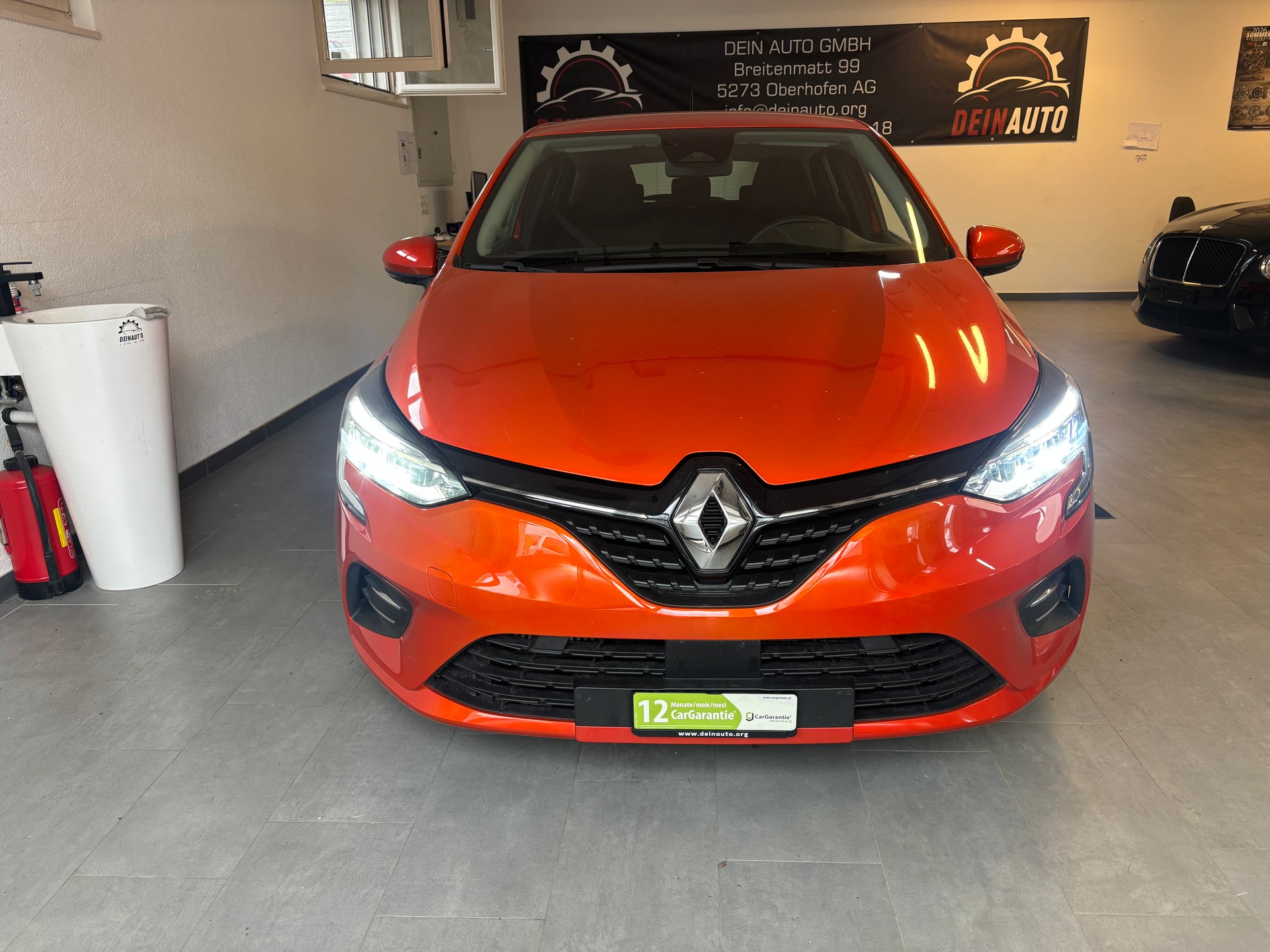 RENAULT Clio 1.0 Zen CVT-image-6