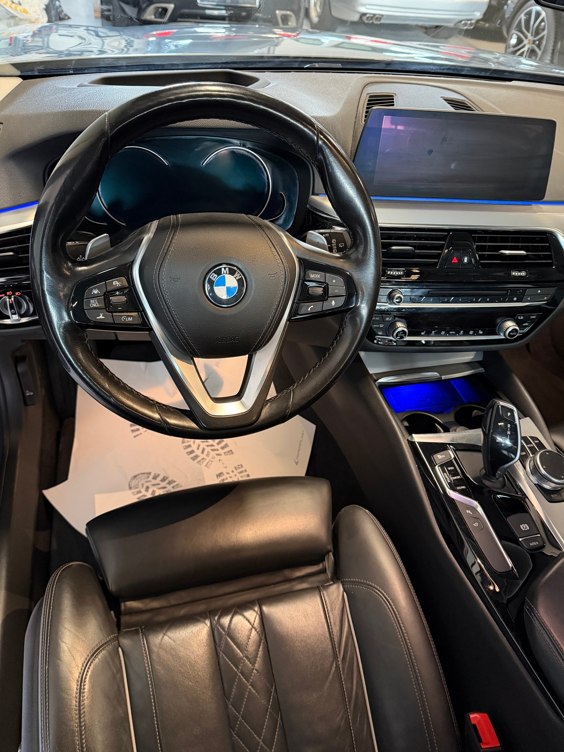 BMW 530d xDrive Touring Sport Line Steptronic-image-10