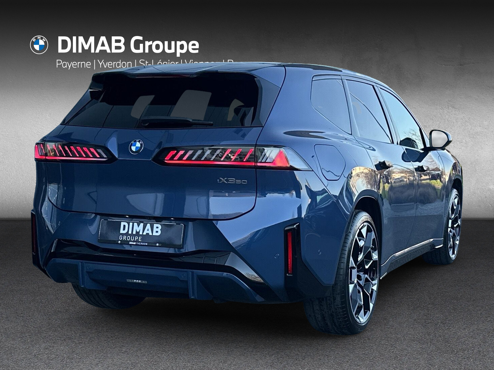 BMW iX3 50 xDrive M Sport **Action de leasing à 0.9% avec assurance et roues hiver**-image-4