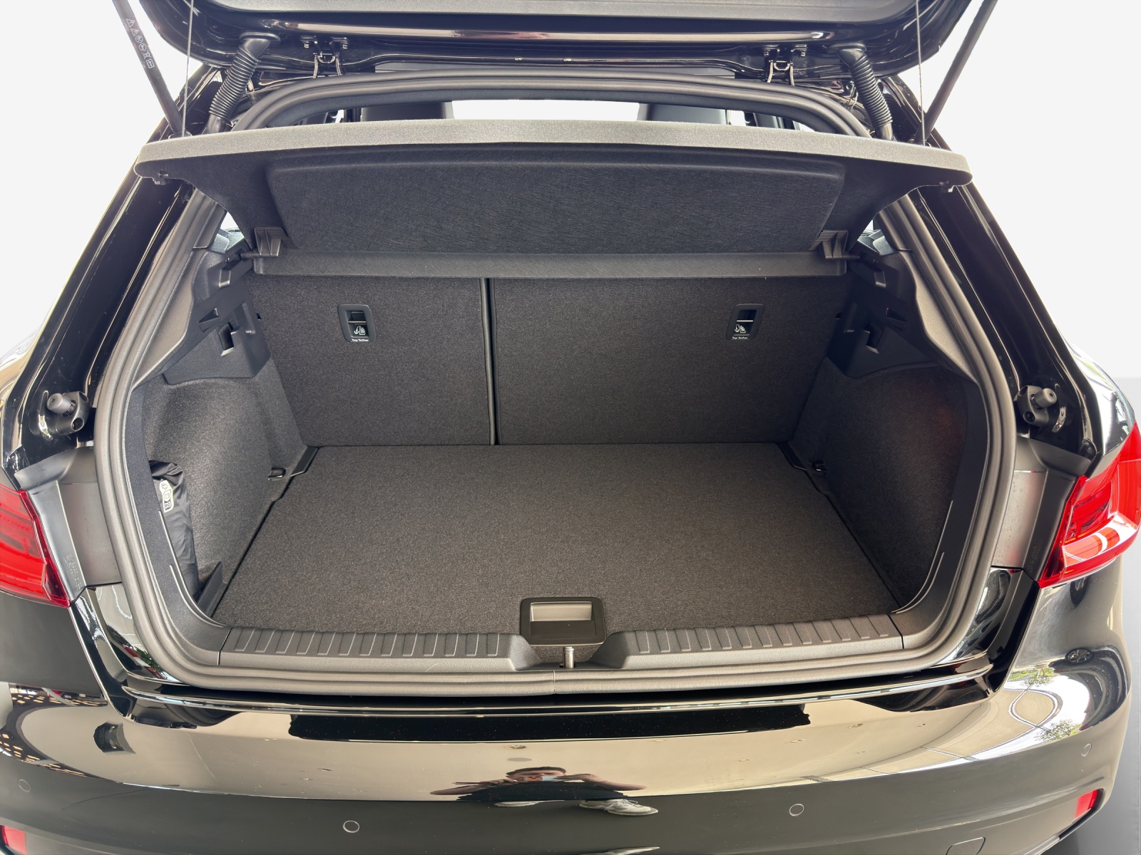 AUDI A1 Sportback 30 TFSI Attraction S-tronic-image-12