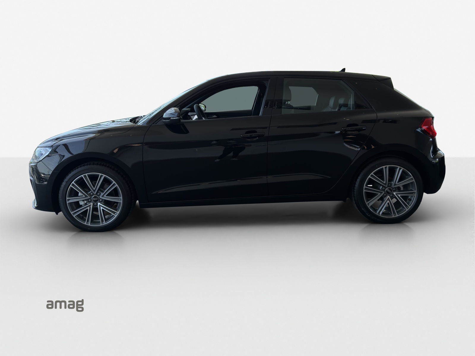 AUDI A1 Sportback 30 TFSI Attraction S-tronic-image-1