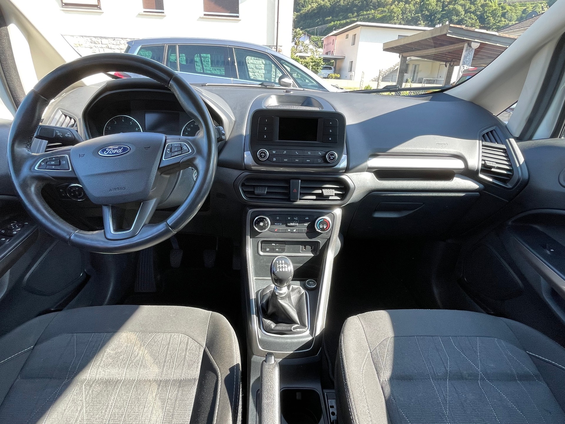 FORD EcoSport 1.0 SCTi Trend-image-8