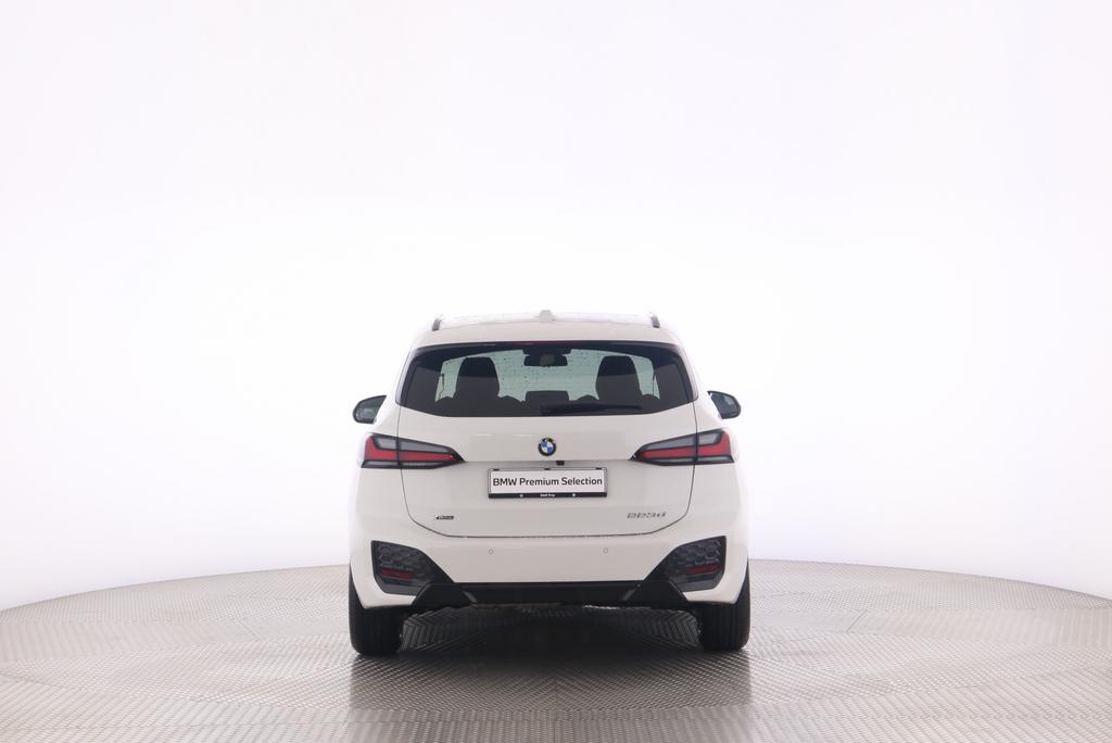 BMW 223d xDrive Active Tourer-image-11