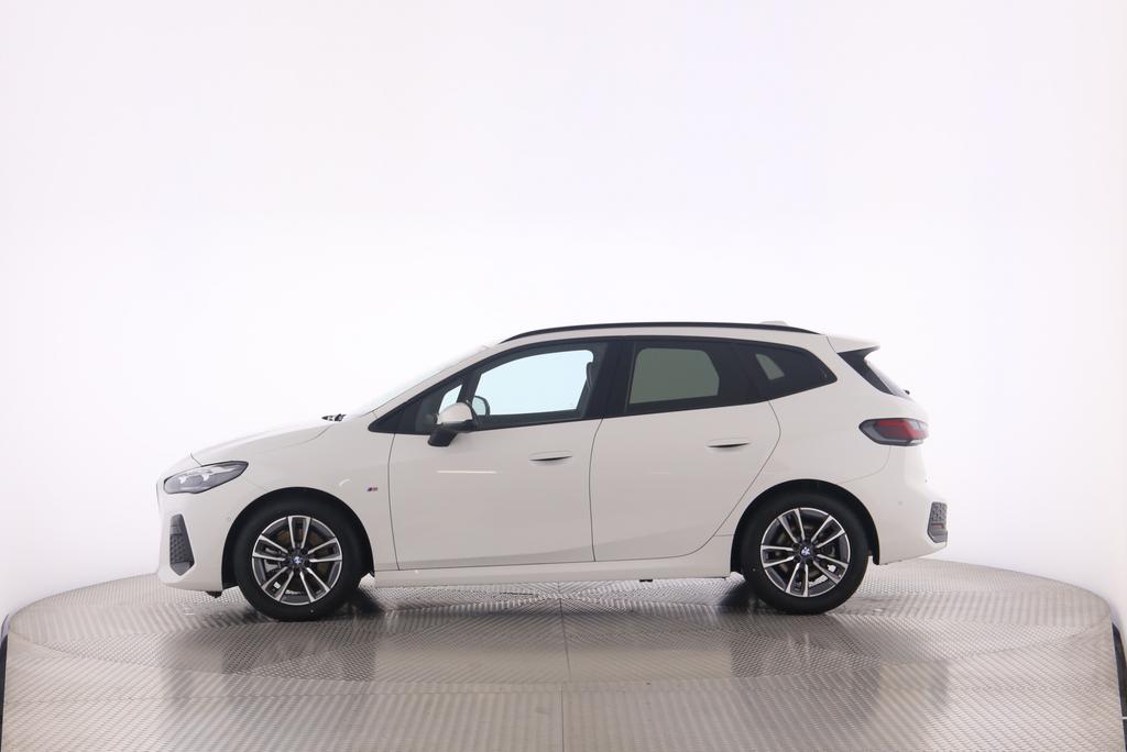 BMW 223d xDrive Active Tourer-image-3