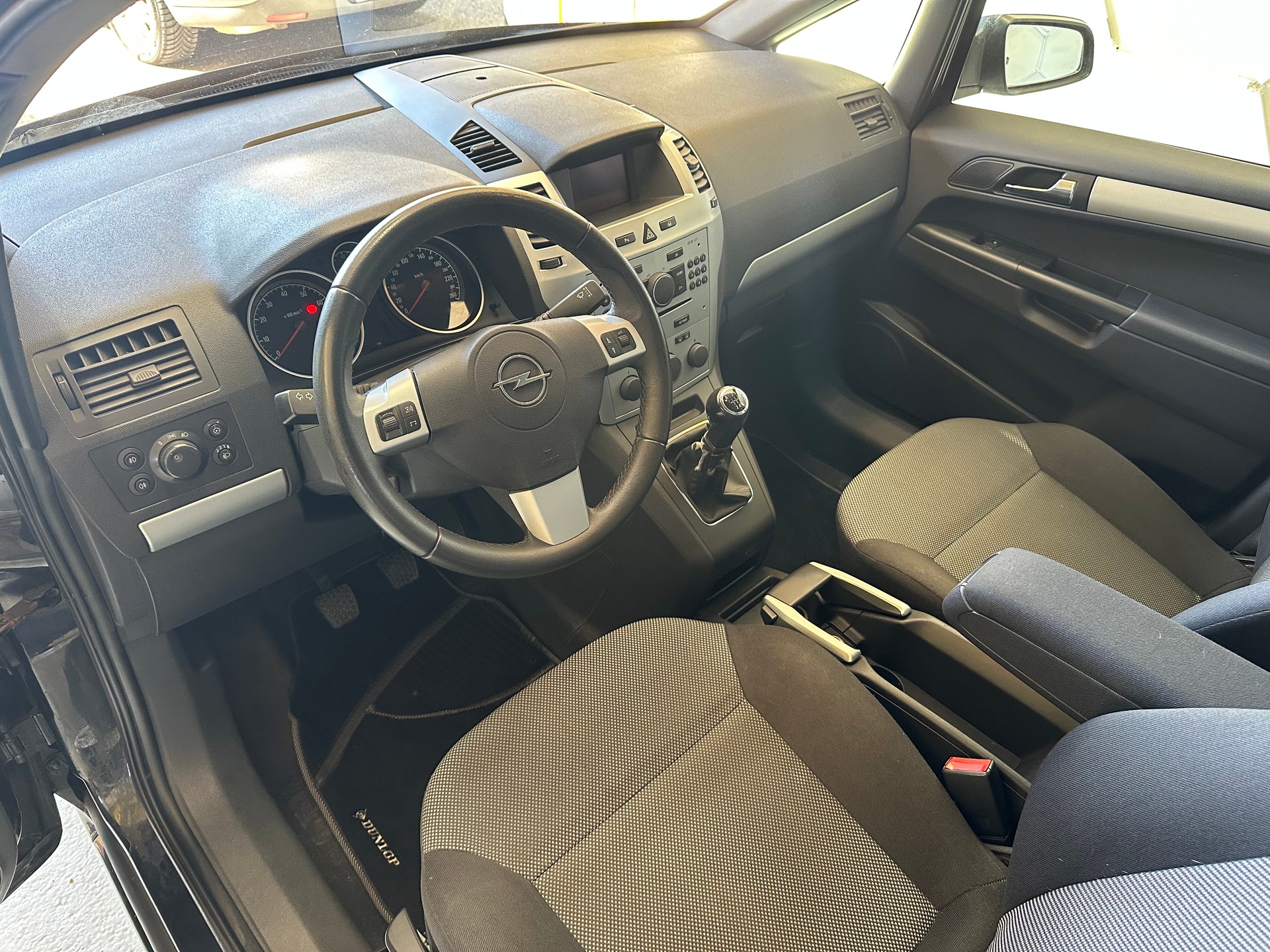 OPEL Zafira 2.2i 16V Enjoy-image-7