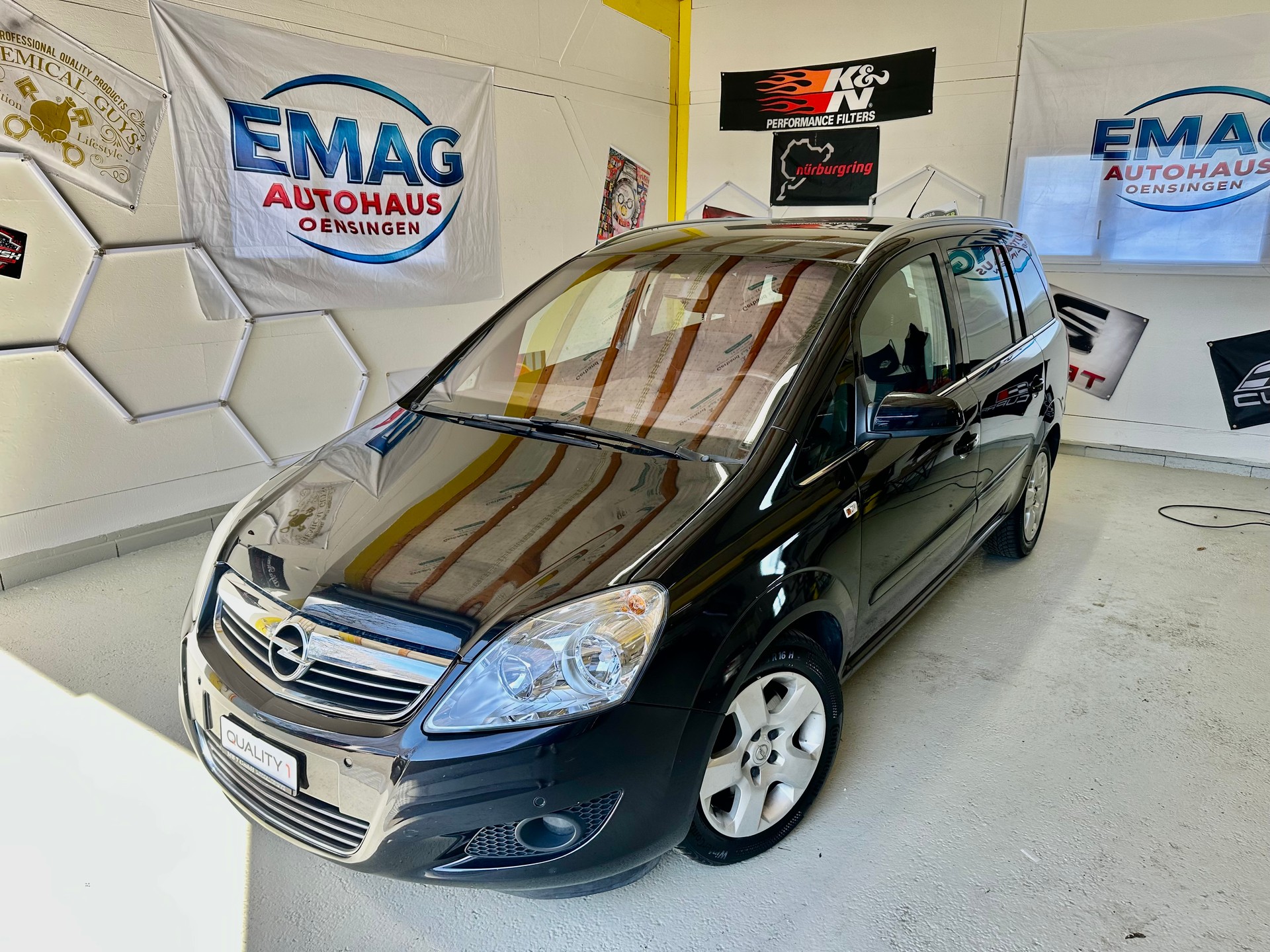OPEL Zafira 2.2i 16V Enjoy-image-0