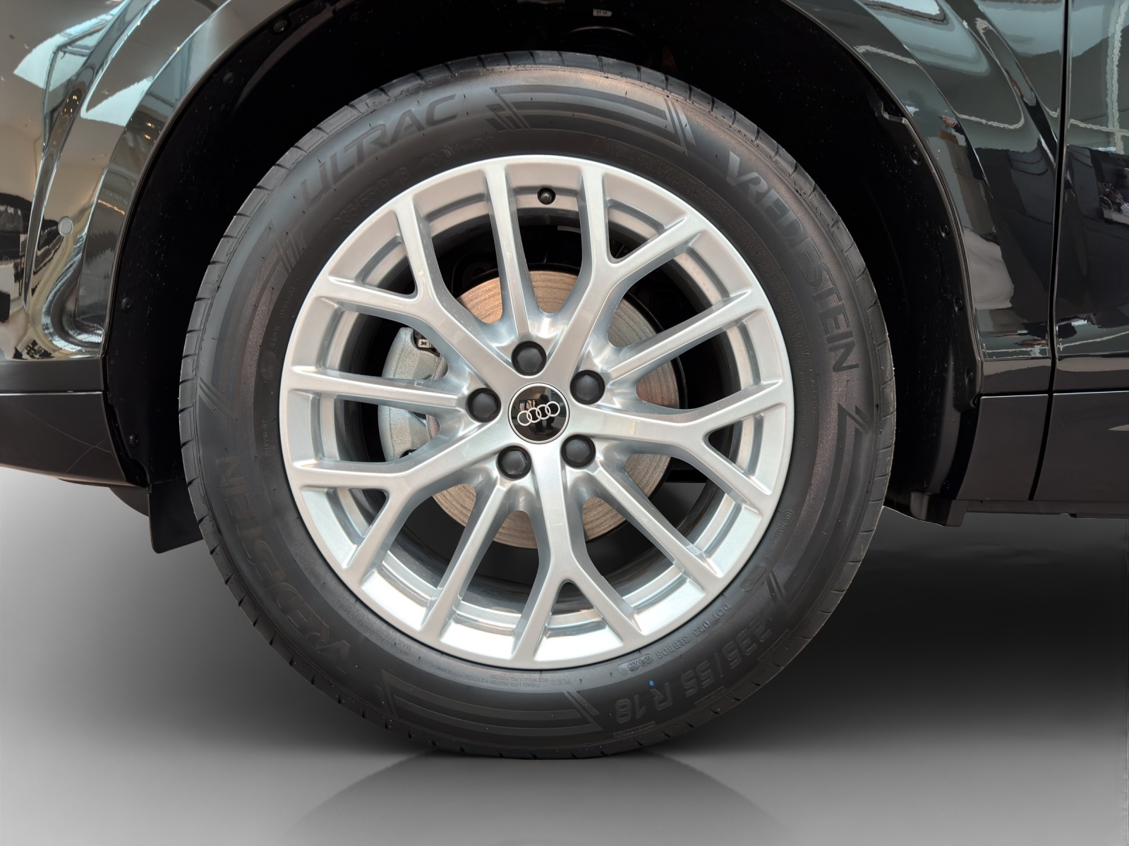 AUDI Q3 SUV 110 kW TFSI S tronic-image-13