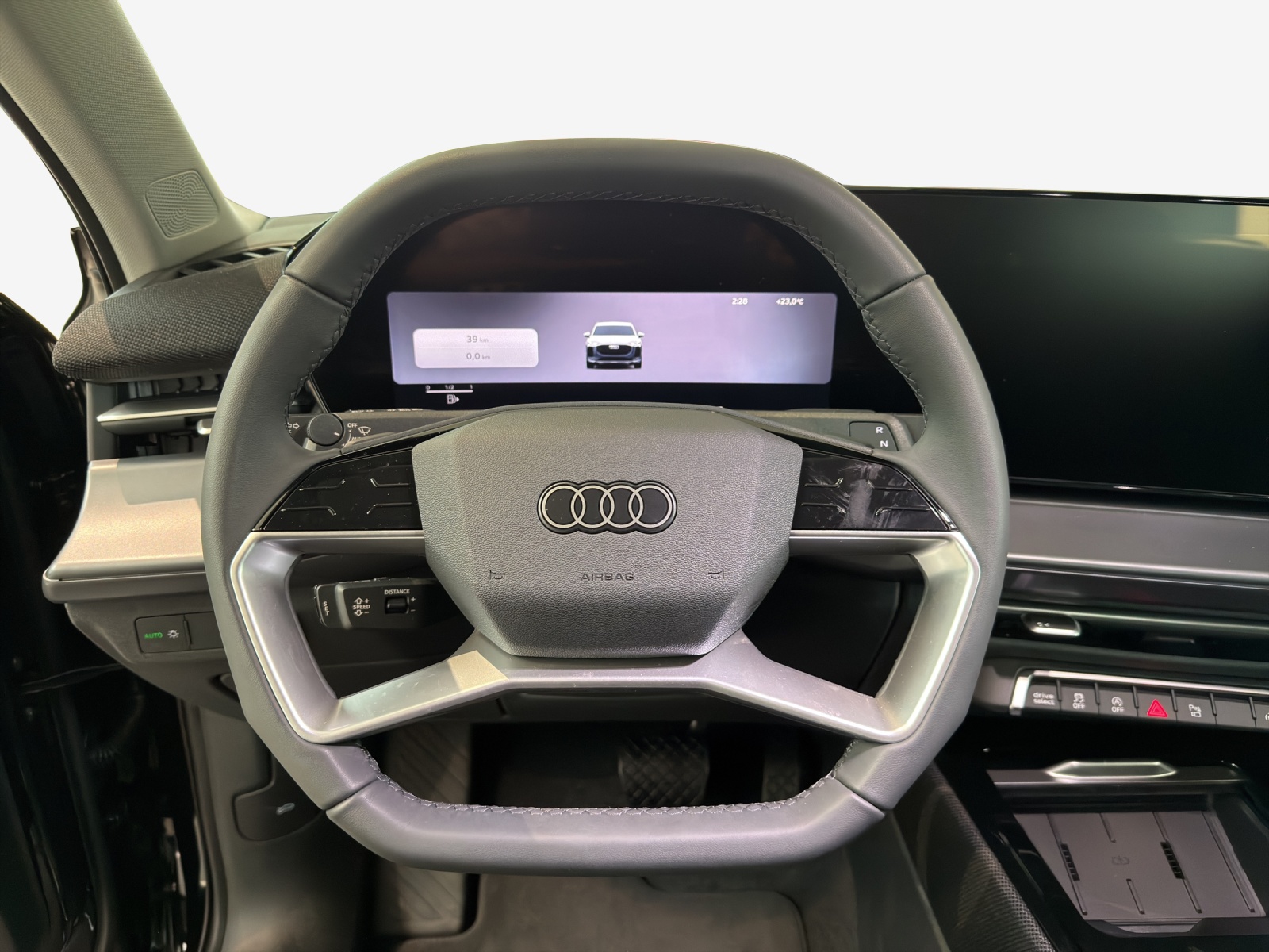AUDI Q3 SUV 110 kW TFSI S tronic-image-9