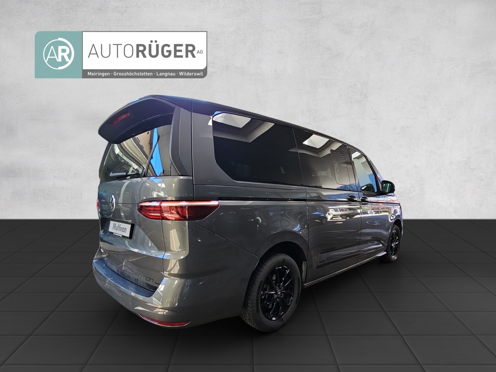 VW Multivan 1.4 eHybrid Life DSG Lang-image-5