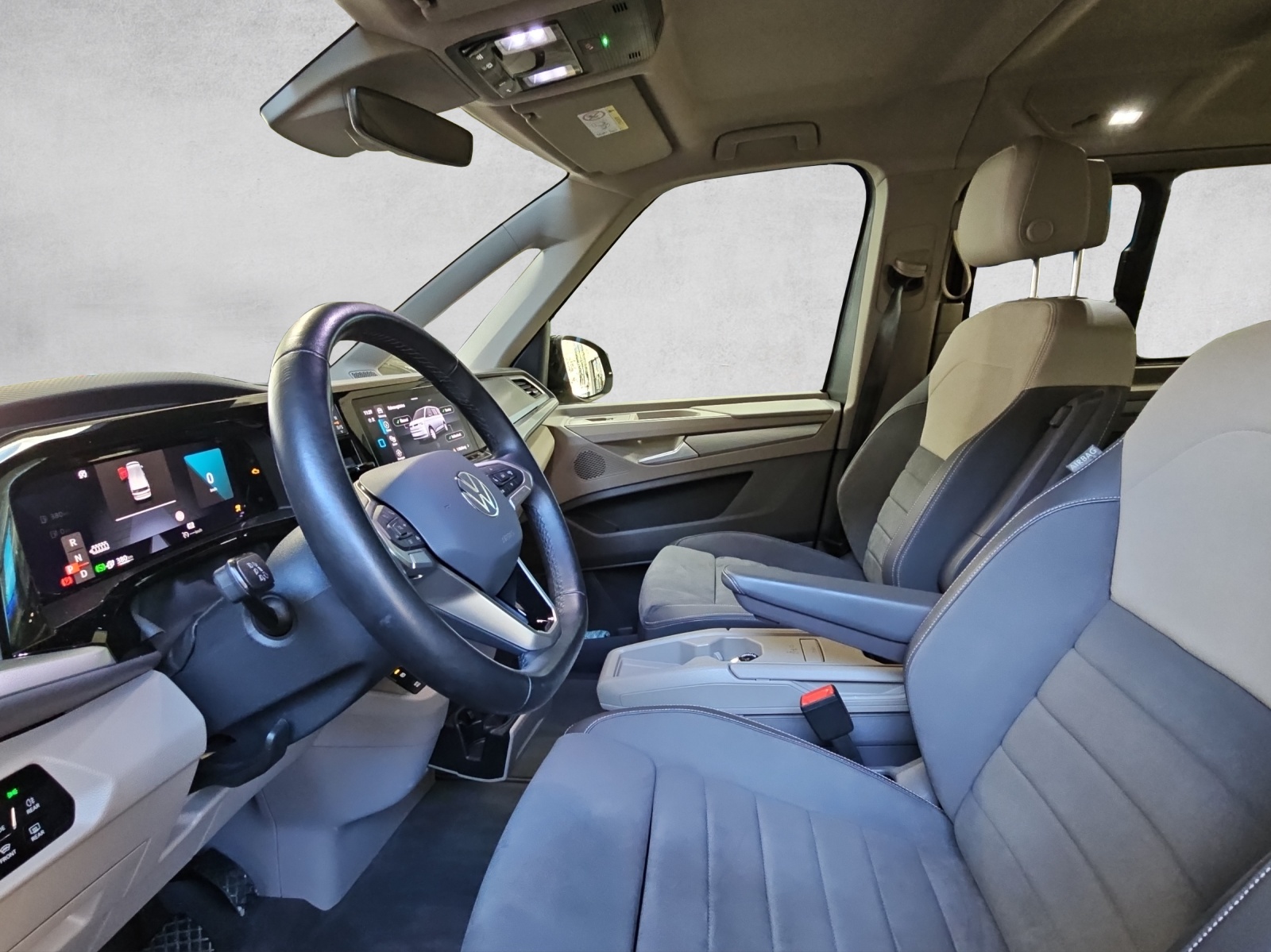 VW Multivan 1.4 eHybrid Life DSG Lang-image-8