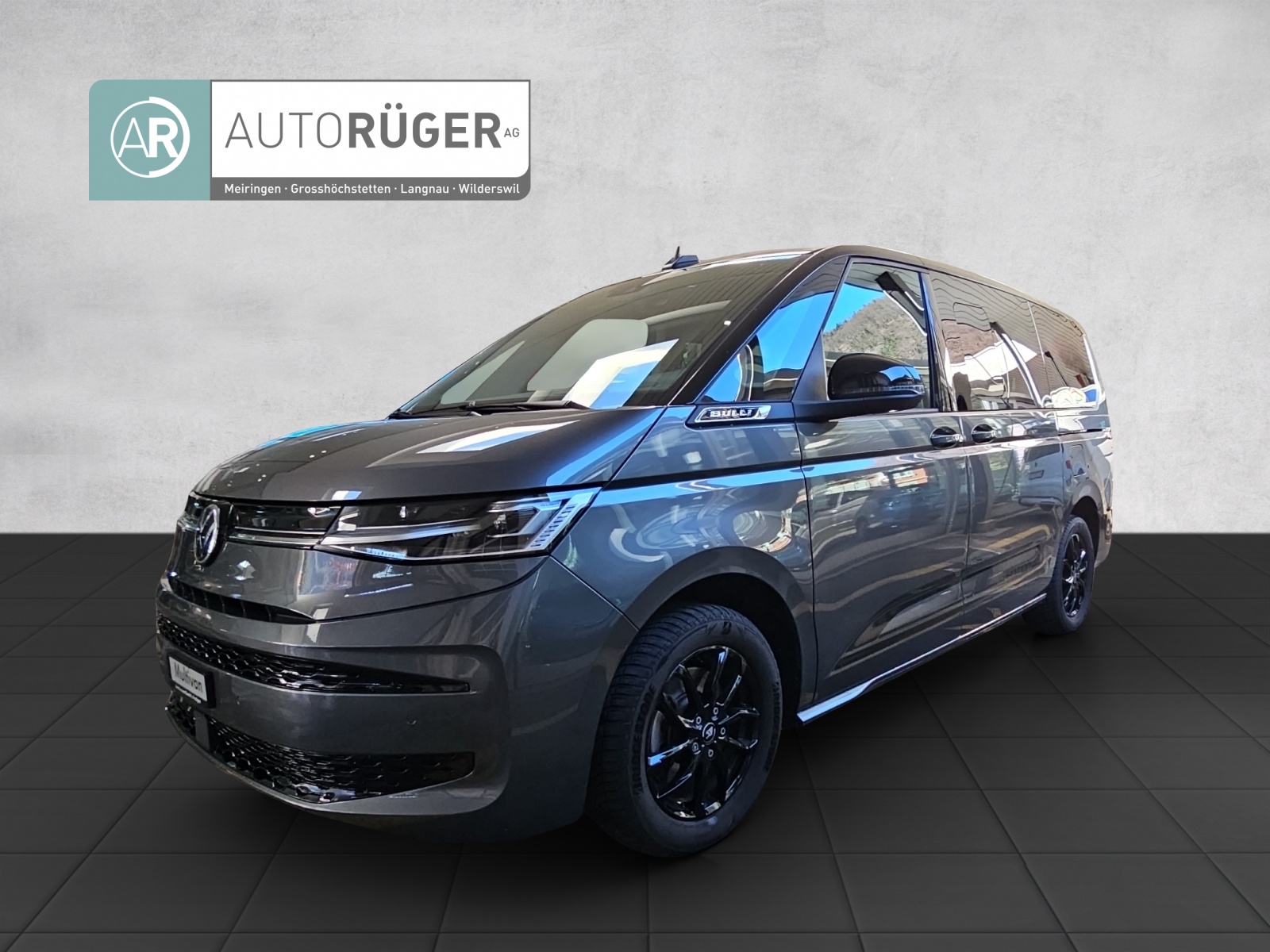VW Multivan 1.4 eHybrid Life DSG Lang-image-0