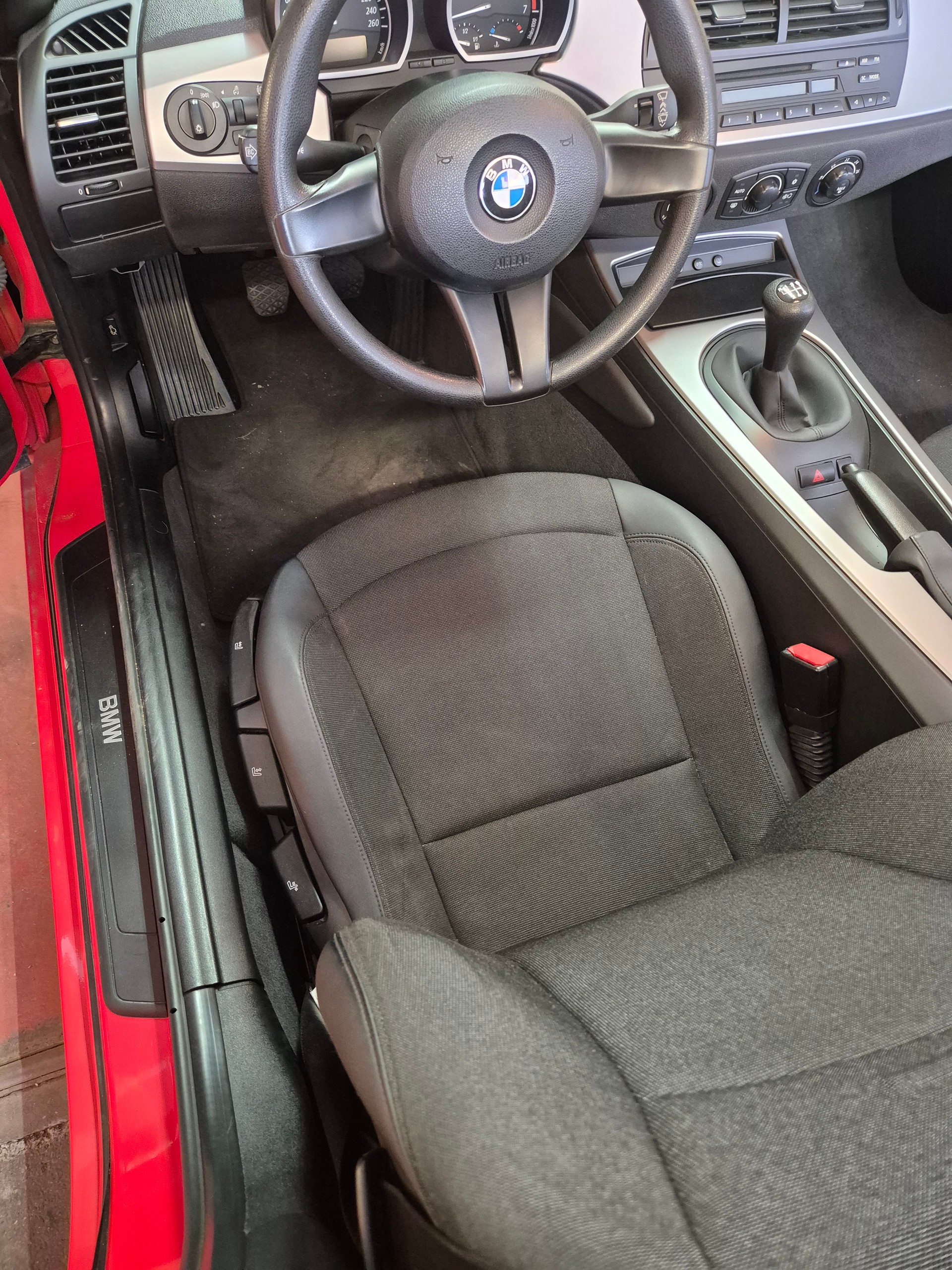 BMW Z4-image-3