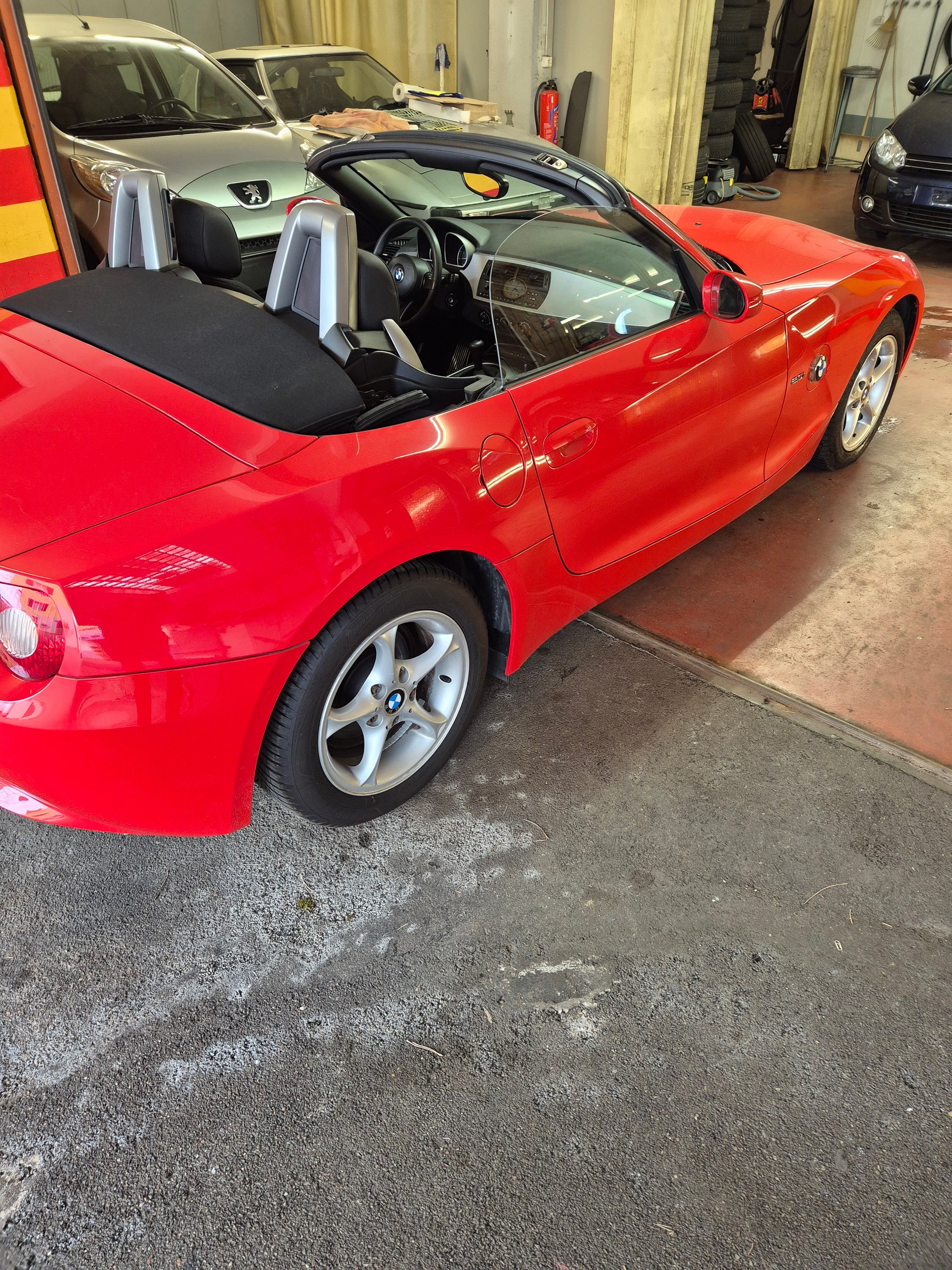 BMW Z4-image-6