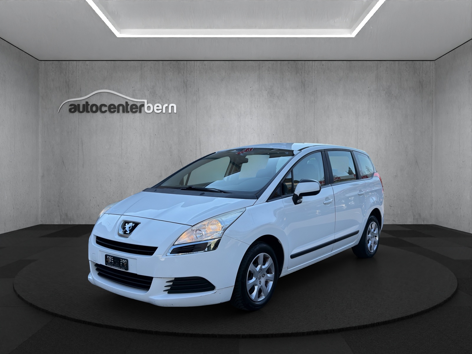 PEUGEOT 5008 1.6 16V VTI Business-image-2
