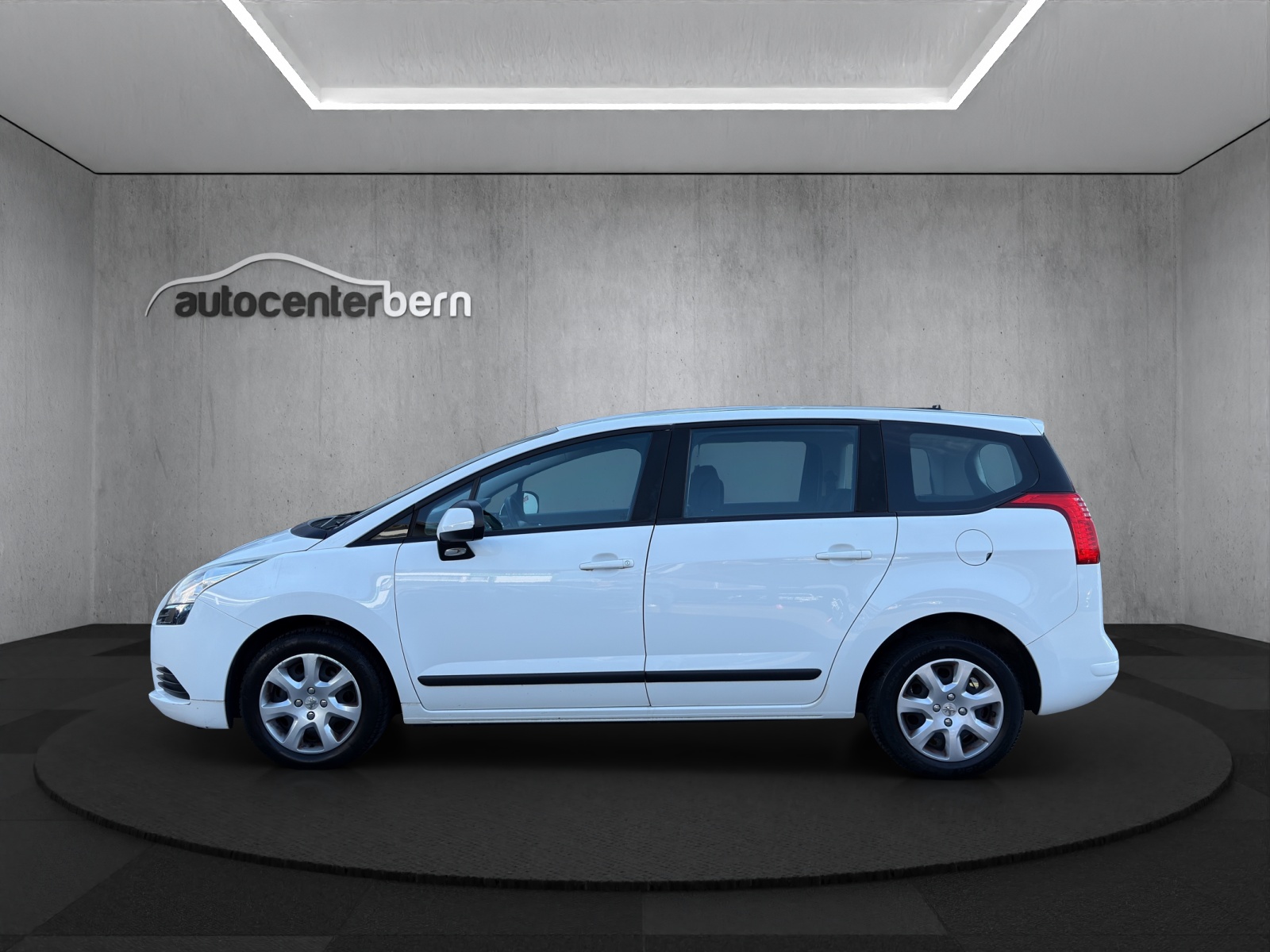 PEUGEOT 5008 1.6 16V VTI Business-image-3