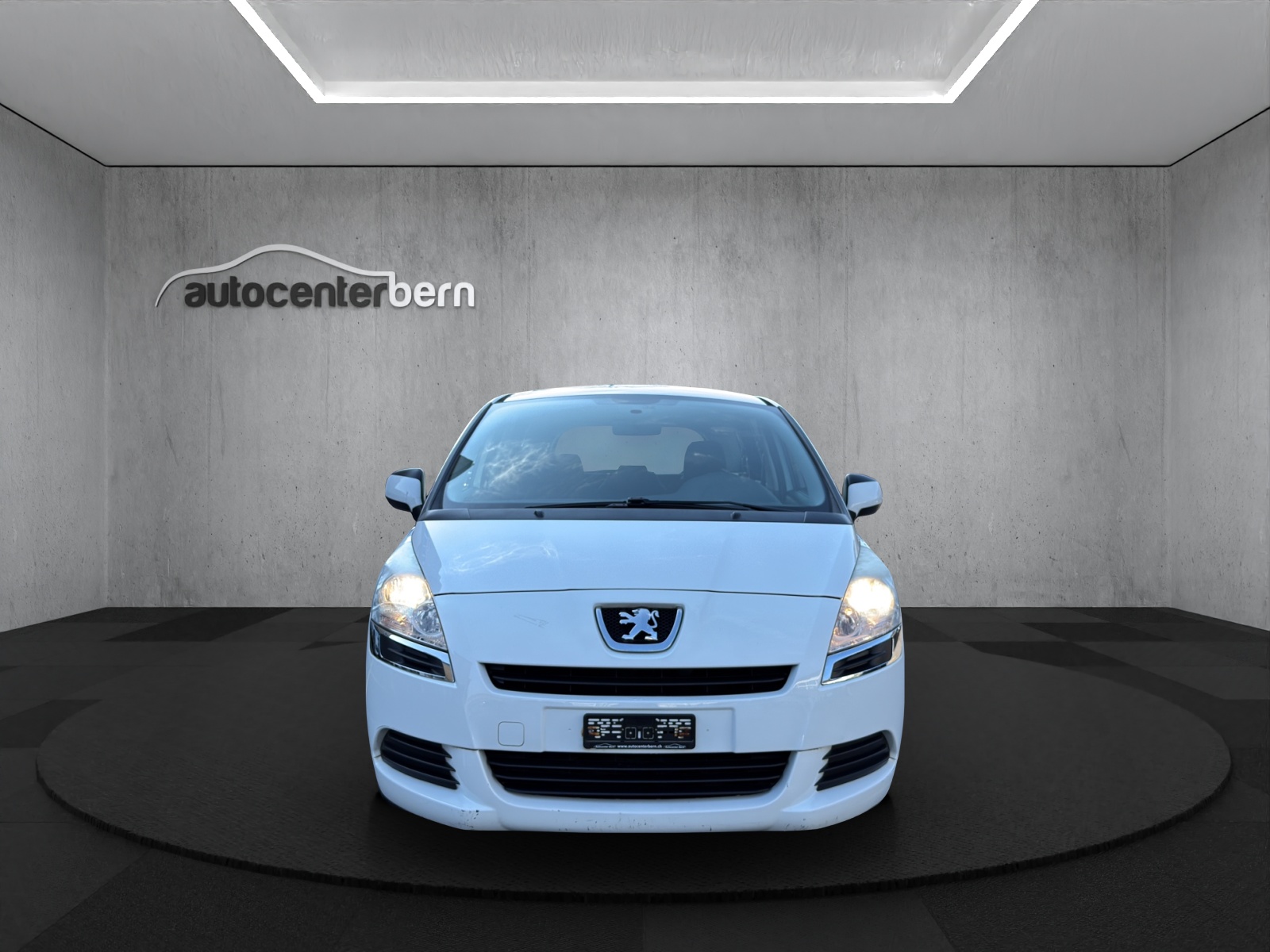 PEUGEOT 5008 1.6 16V VTI Business-image-1