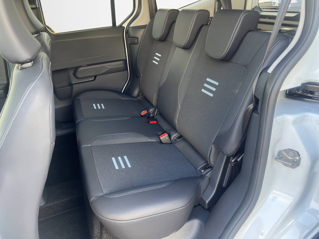 FORD TOURNEO COURIERier 1.0 EcoBoost Active-image-14