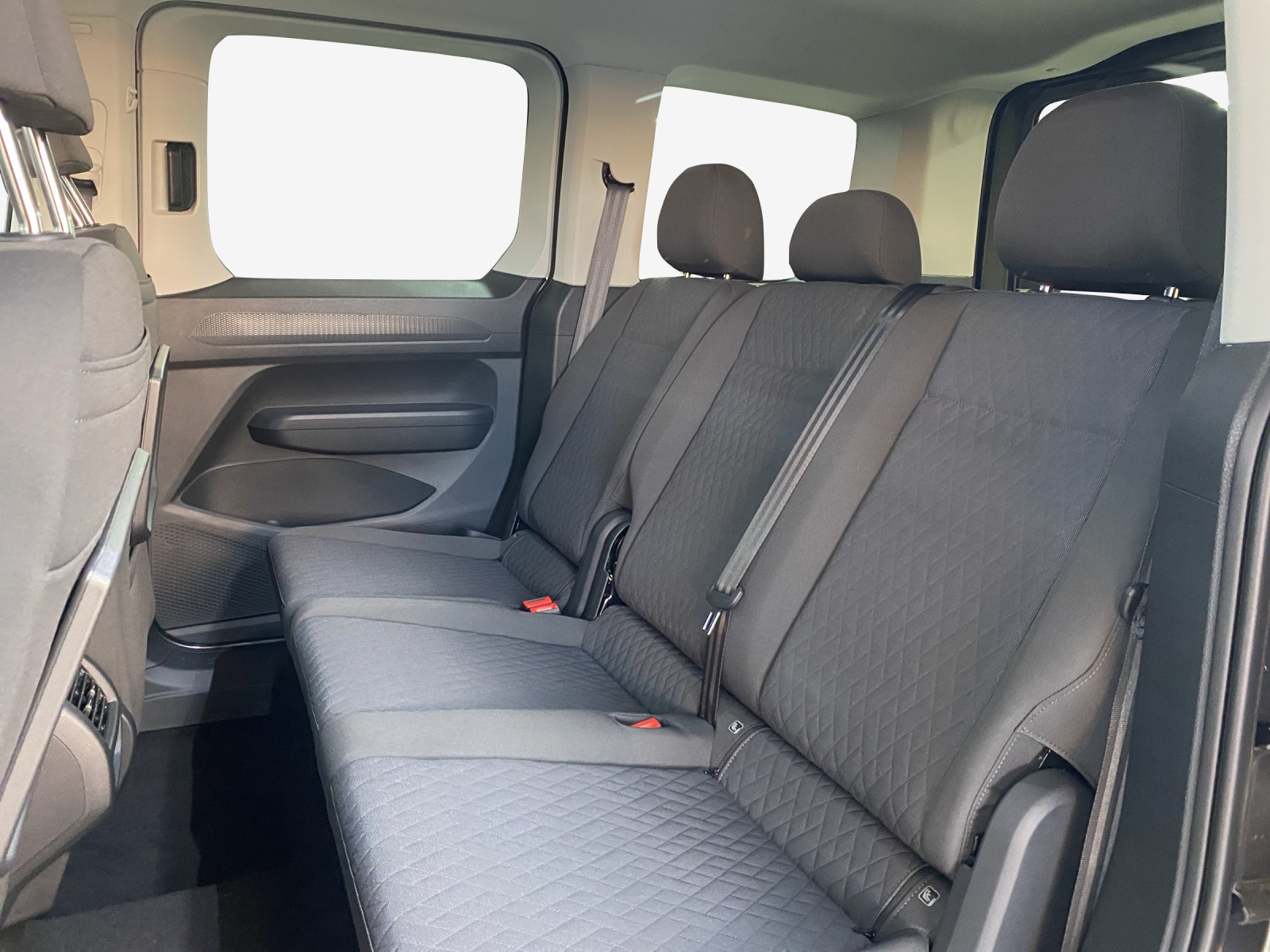 VW Caddy 1.5 TSI Plug in Hybrid Life DSG-image-11