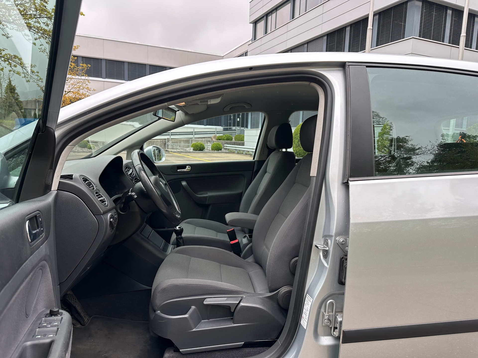 VW Golf Plus 1.6 FSI Comfortline-image-9
