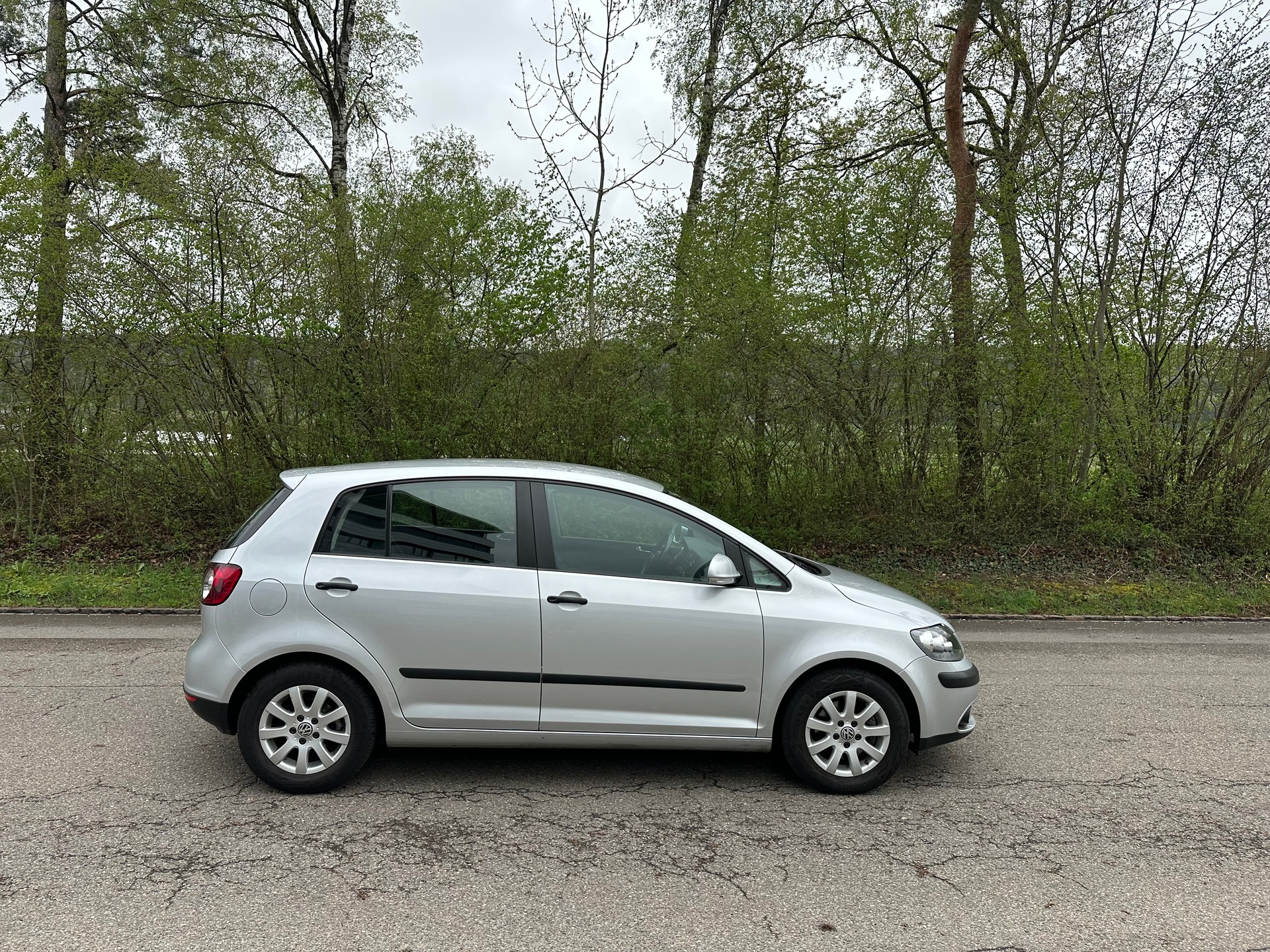 VW Golf Plus 1.6 FSI Comfortline-image-6