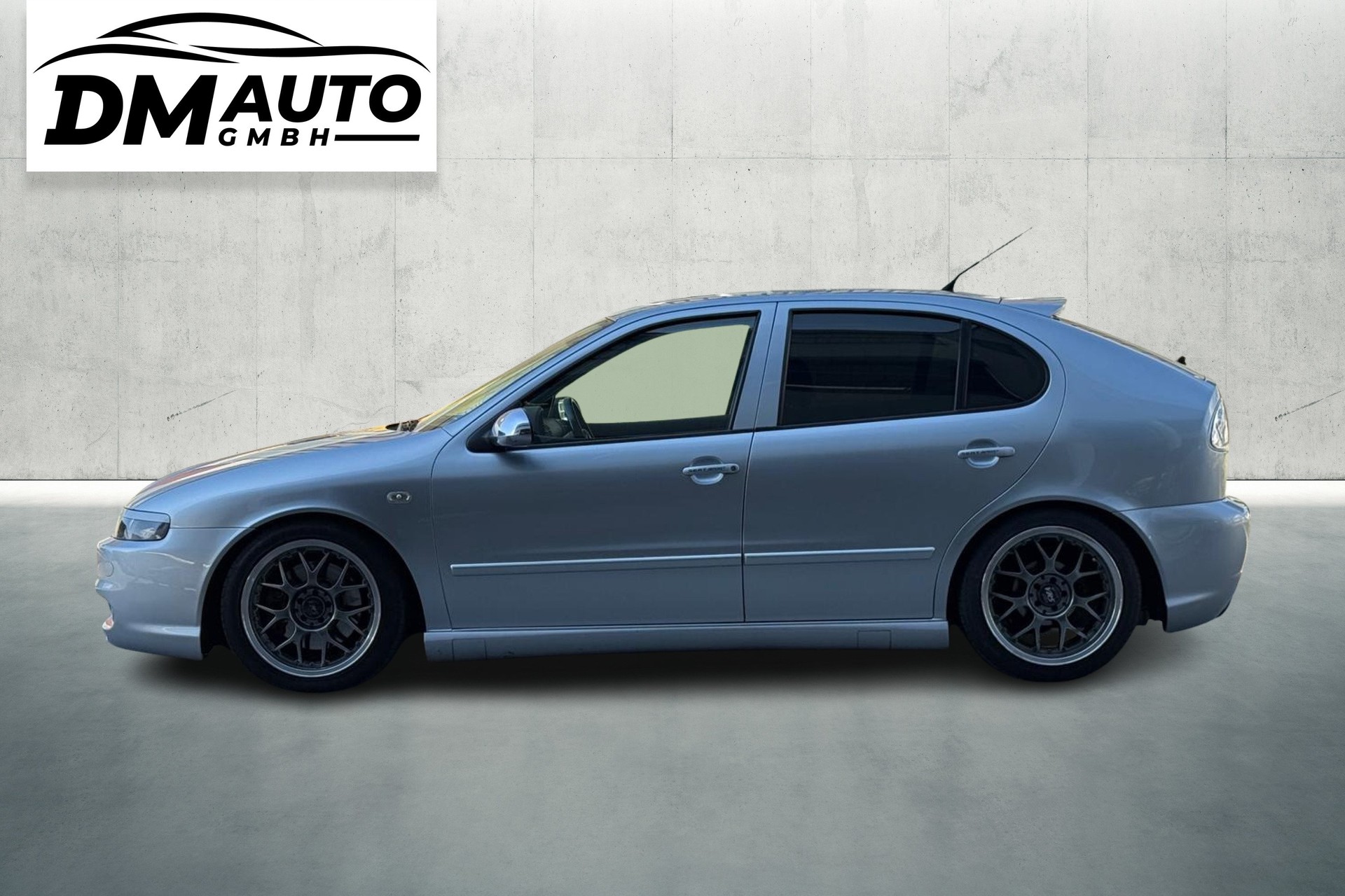 SEAT Leon 1.8 T Top Sport-image-1