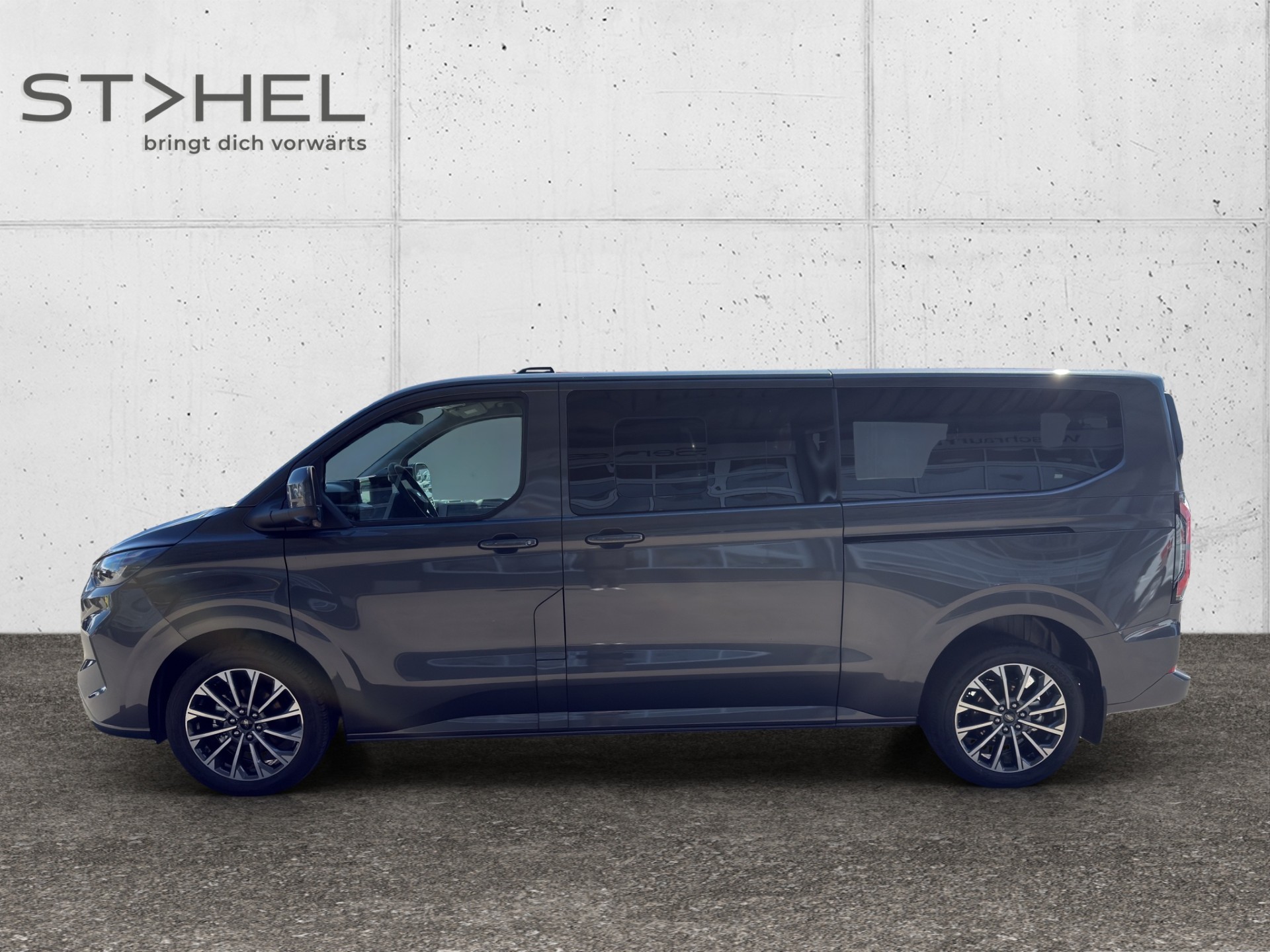 FORD Tourneo C Bus 320 L2 2.0 EcoBlue 170 Titanium X-showroom-element-3