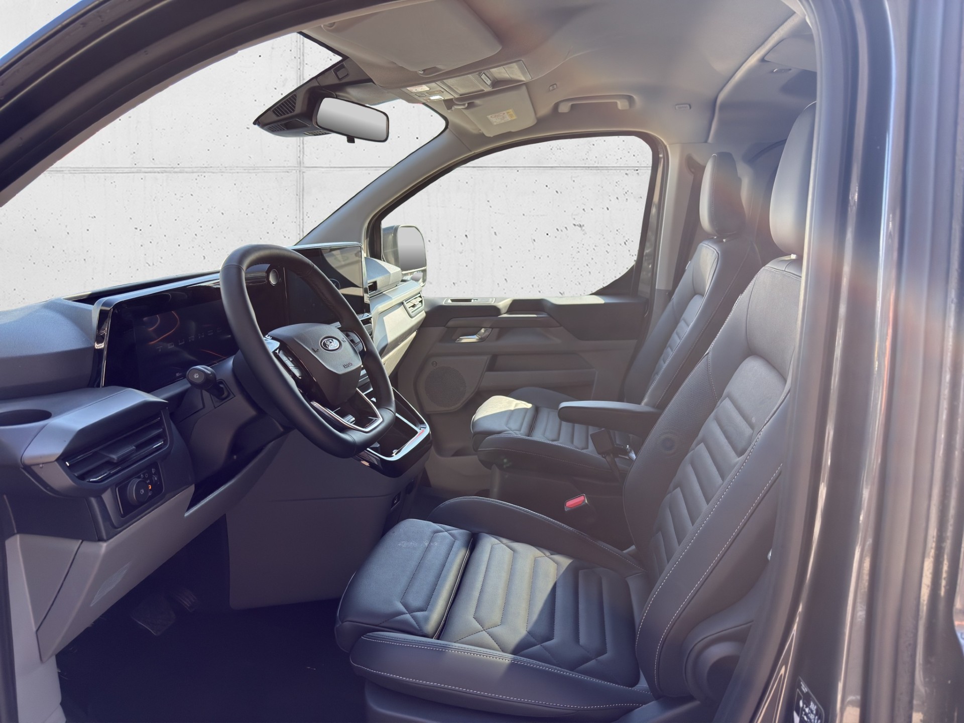 FORD Tourneo C Bus 320 L2 2.0 EcoBlue 170 Titanium X-image-8
